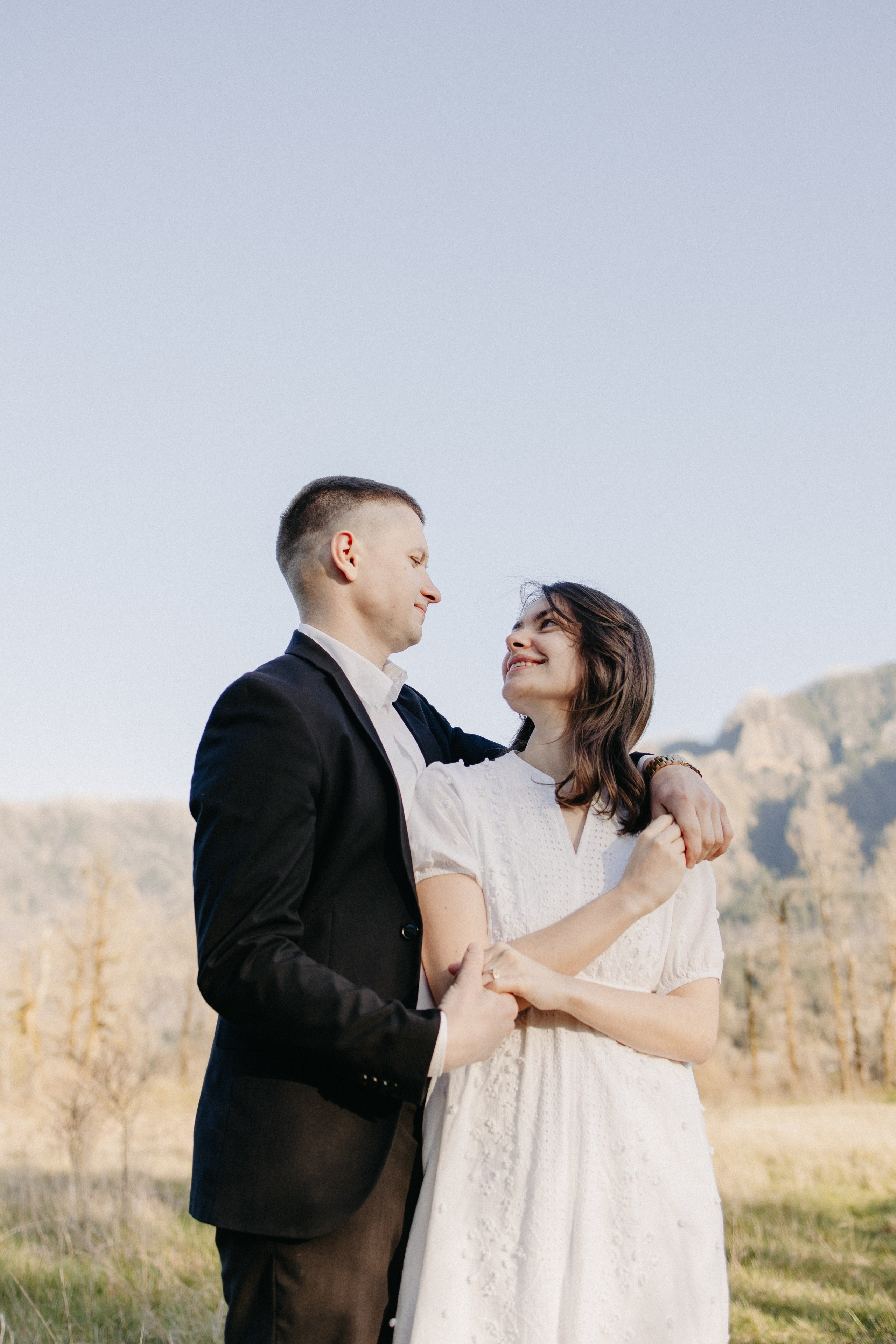 Engagement. Eikanmedia | Photographer and videographer capturing weddings, families, engagements, pregnancy & newborns | Vancouver, WA | USA