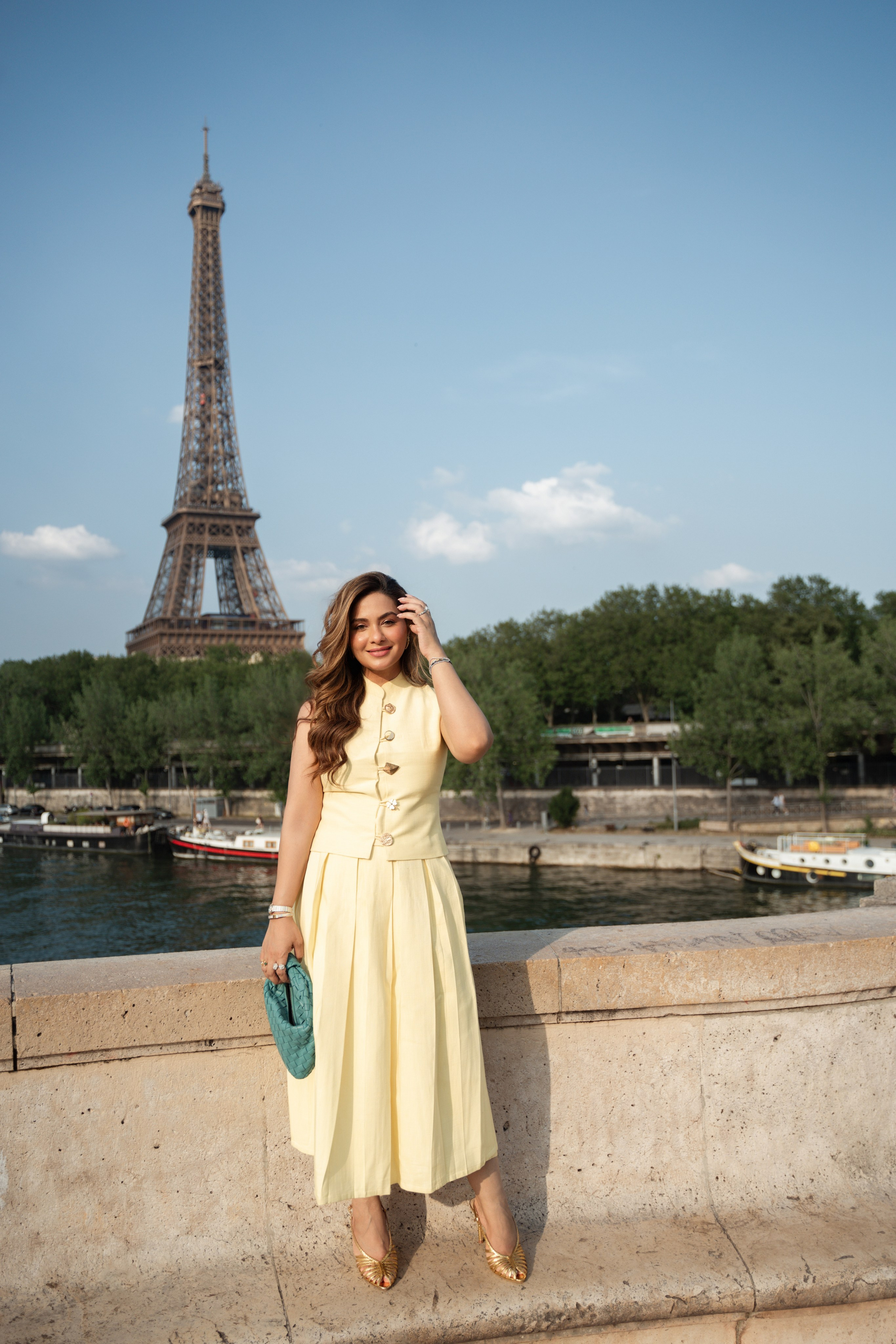 Megha (1 hour). Photographer in Paris|Solo and groups, portraits & content, couples photo-shoot in Paris at the best locations