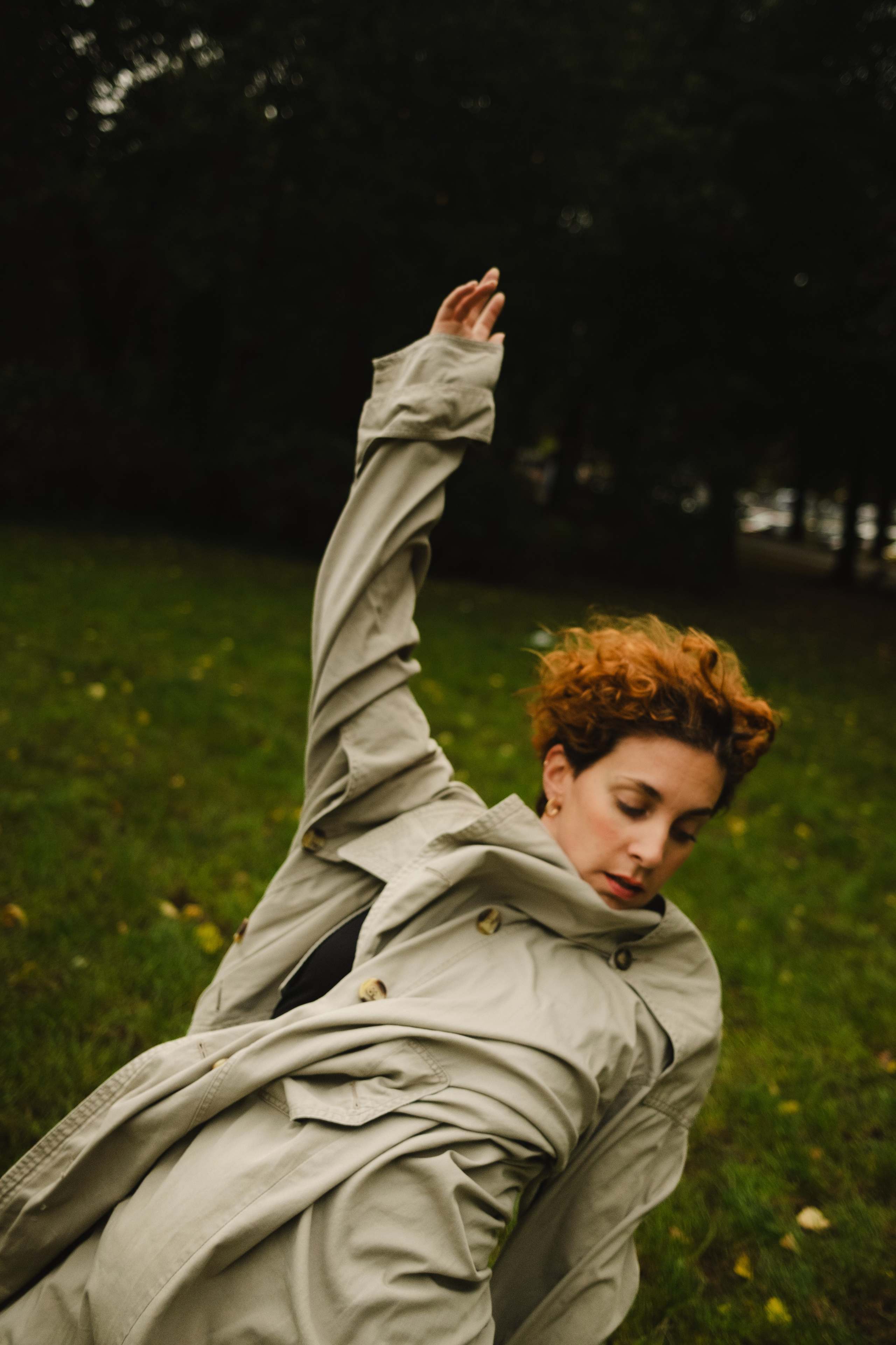 Dancing through Berlin. Professional Photographer in Berlin — Portraits, Love Story, Events, F