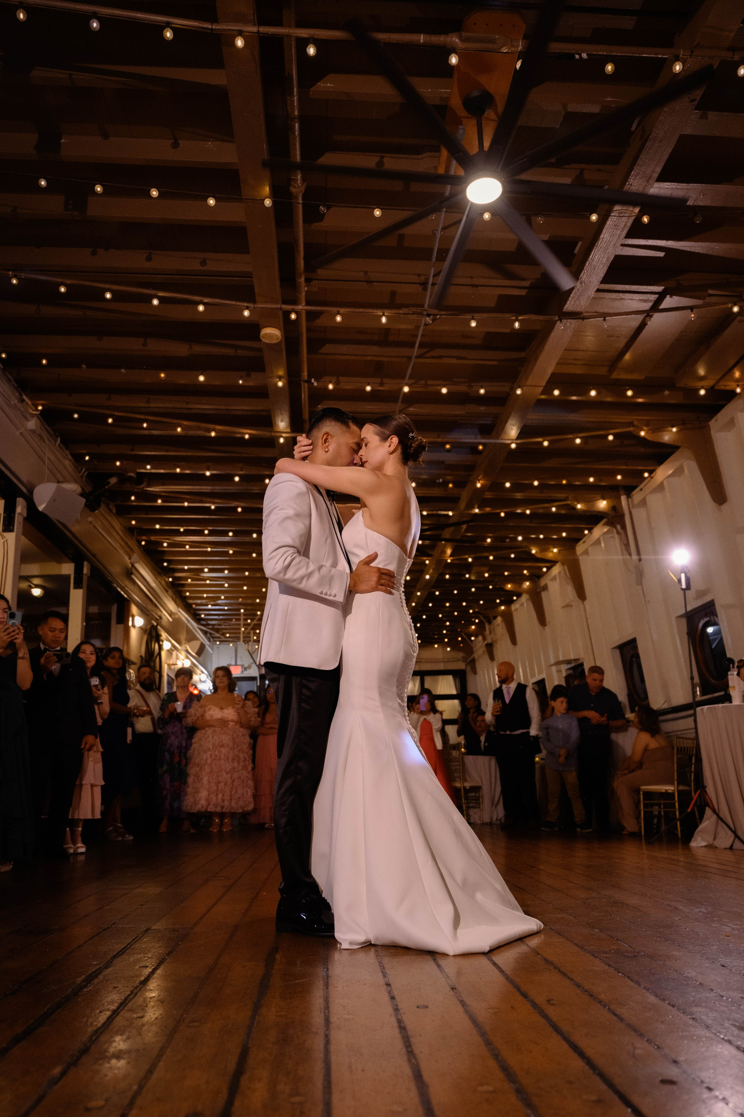 Kevin & Katie. Wedding & portrait photography in the Seattle Area. Helen Michelle photographer