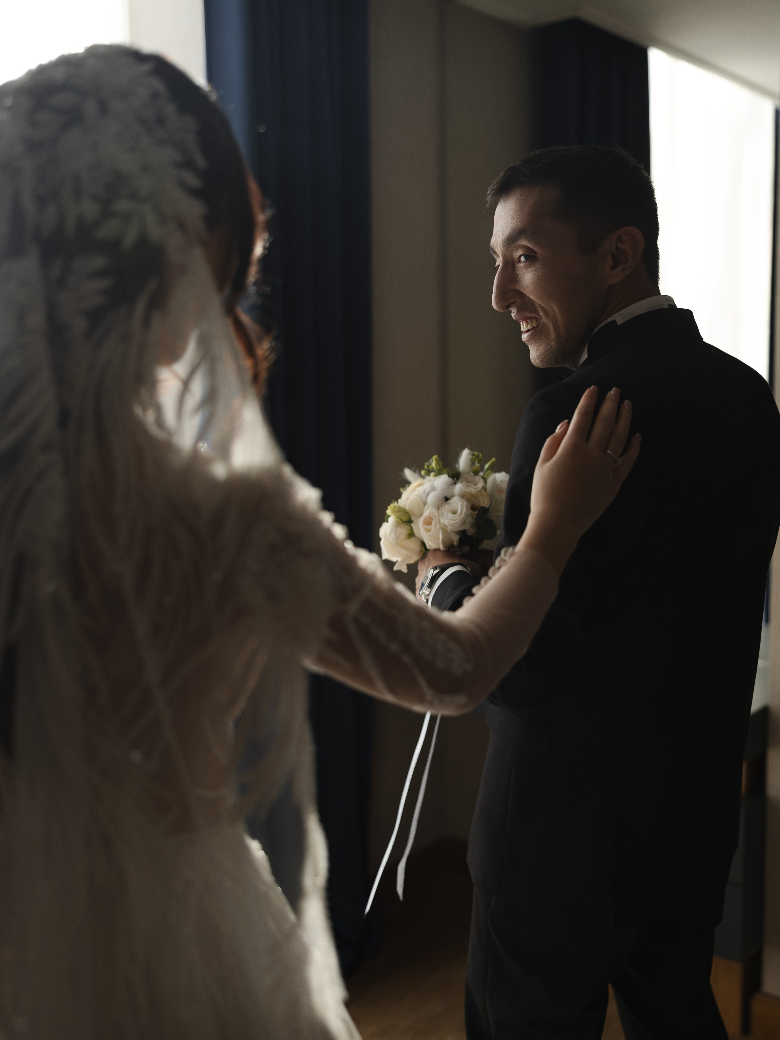 Manas & Zhanara in hotel Sofia. Азимжан Нуритдинходжаев — свадебный фотограф