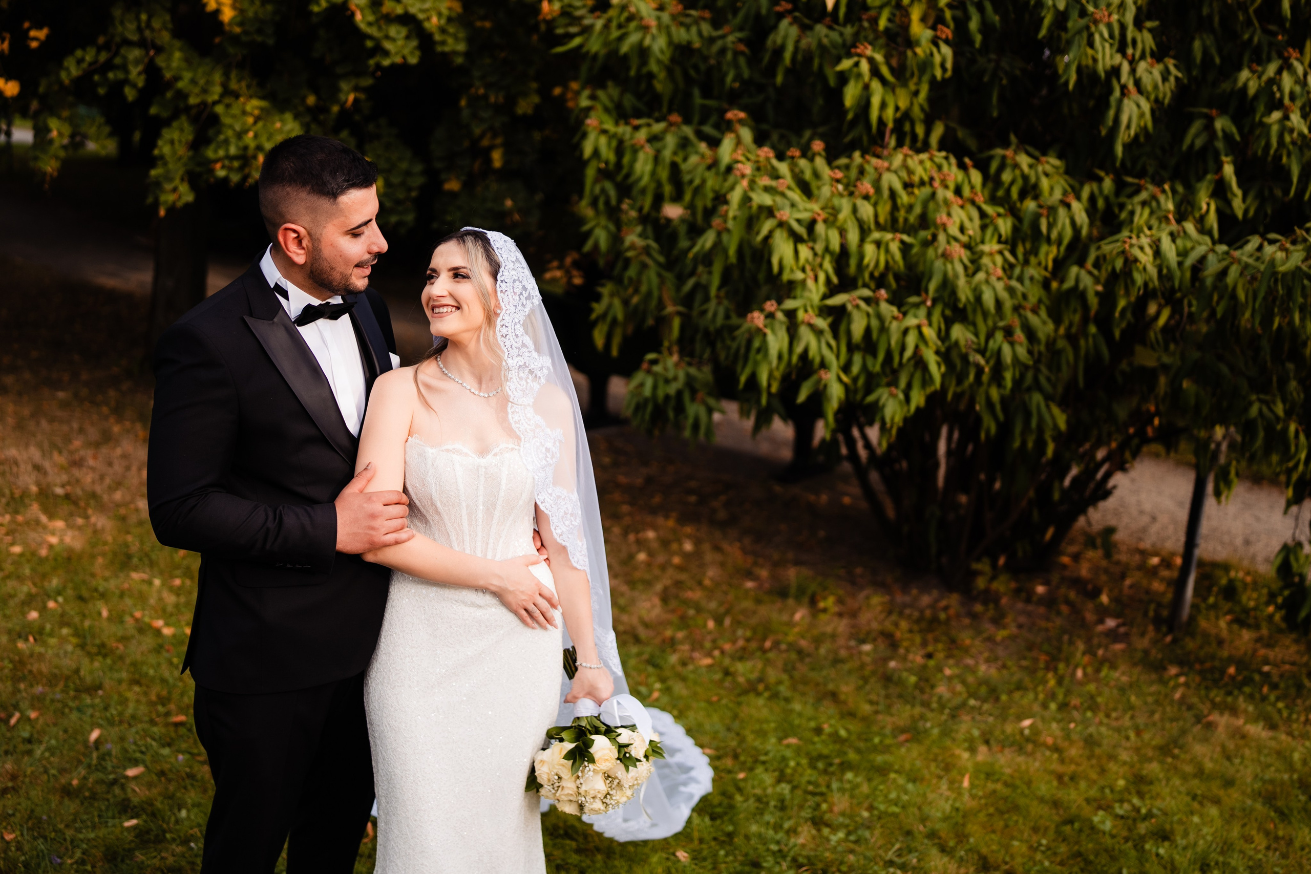 Maria & Lucian. Fotograf Nunta in Targu Jiu - Gabriel Vulpescu