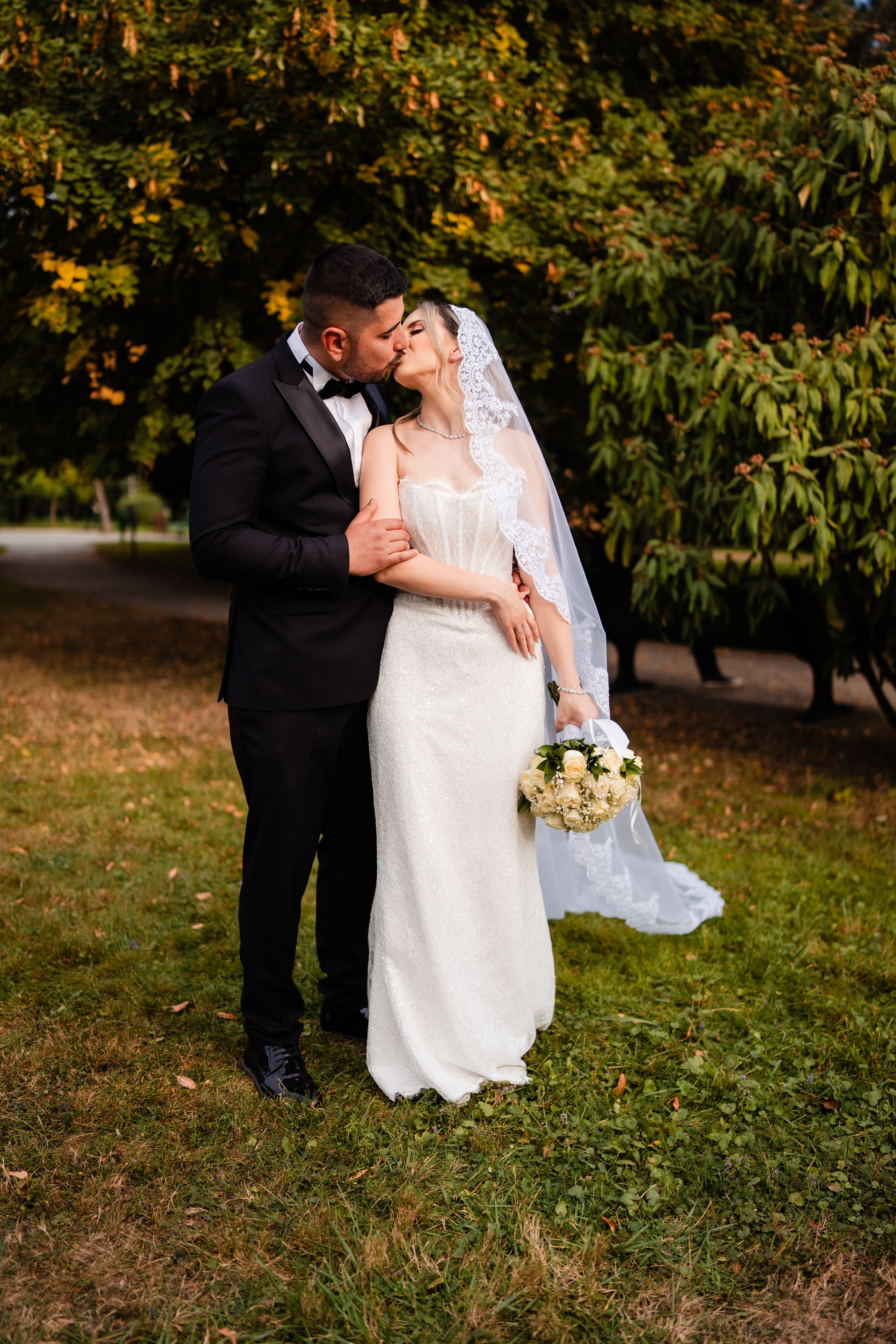 Maria & Lucian. Fotograf Nunta in Targu Jiu - Gabriel Vulpescu