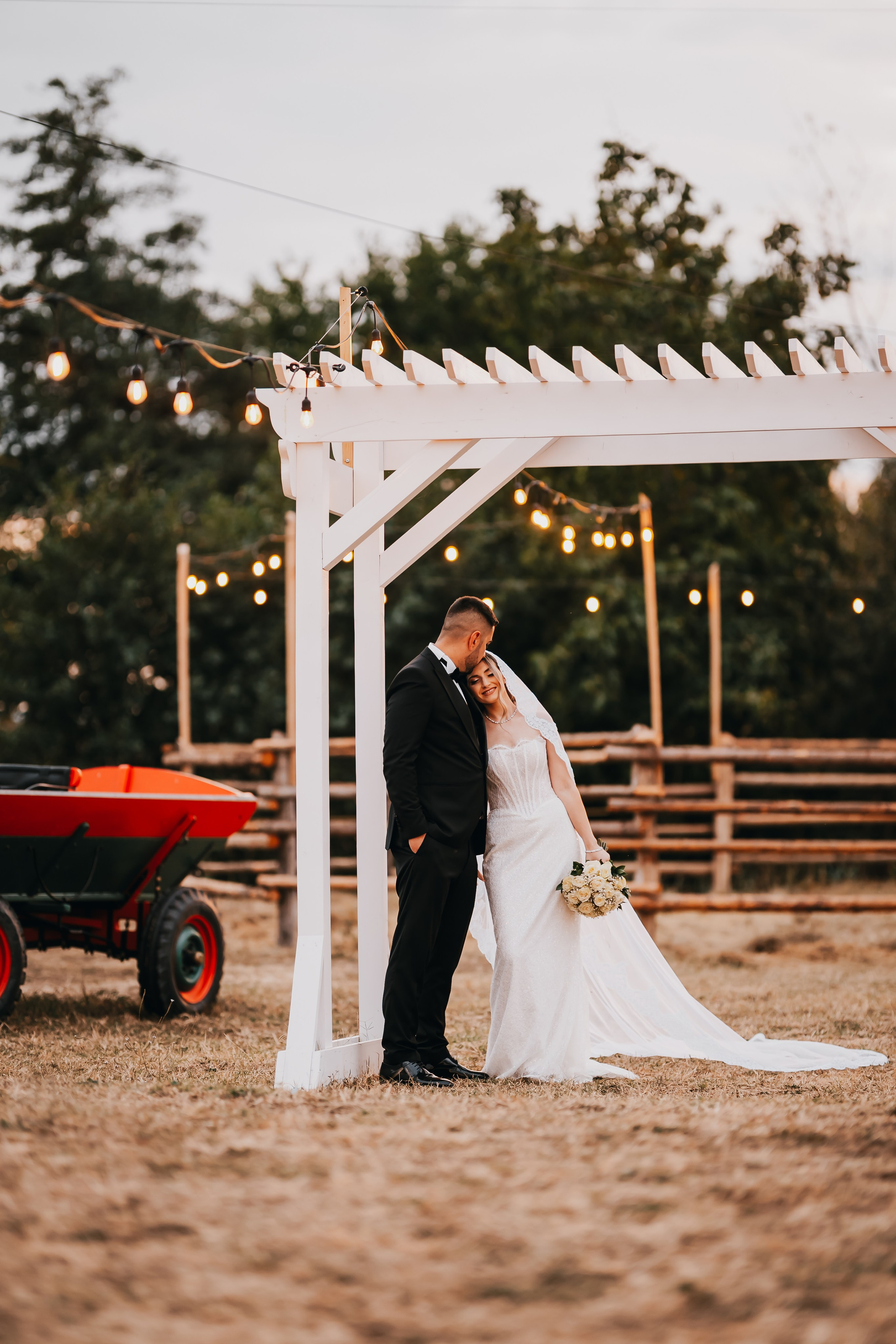 Maria & Lucian. Fotograf Nunta in Targu Jiu - Gabriel Vulpescu