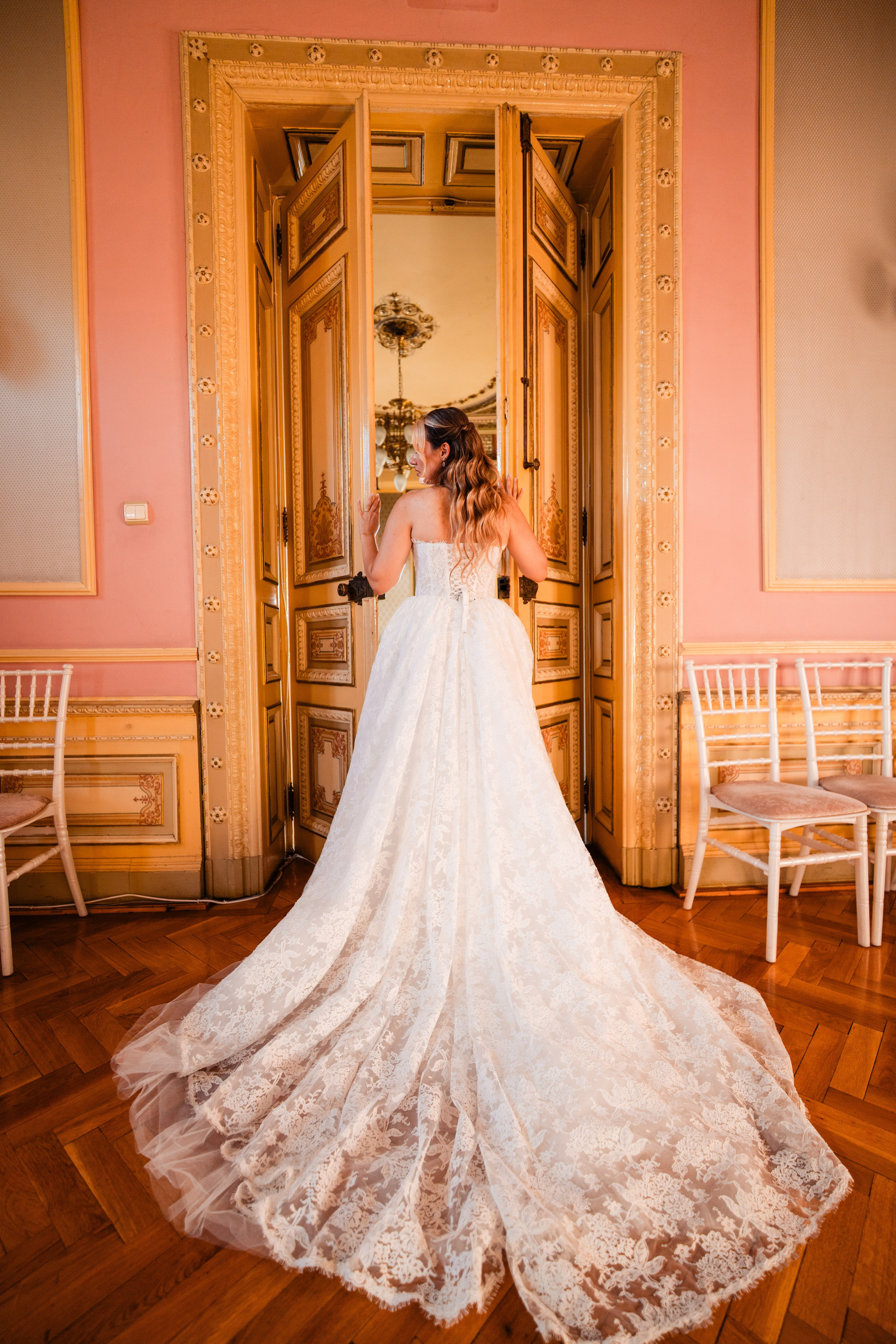 Beatrice & Robert. Fotograf Nunta in Targu Jiu - Gabriel Vulpescu