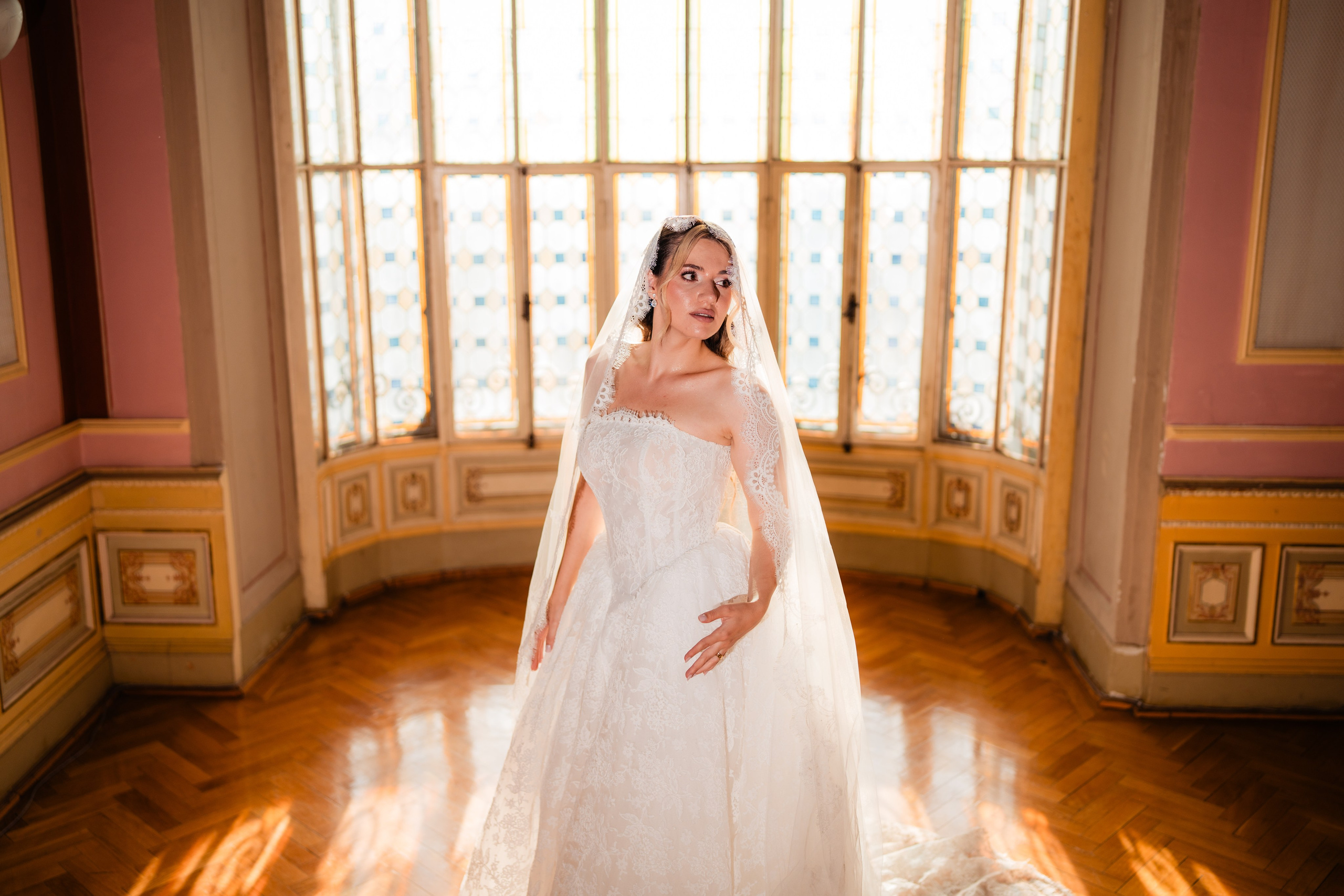 Beatrice & Robert. Fotograf Nunta in Targu Jiu - Gabriel Vulpescu