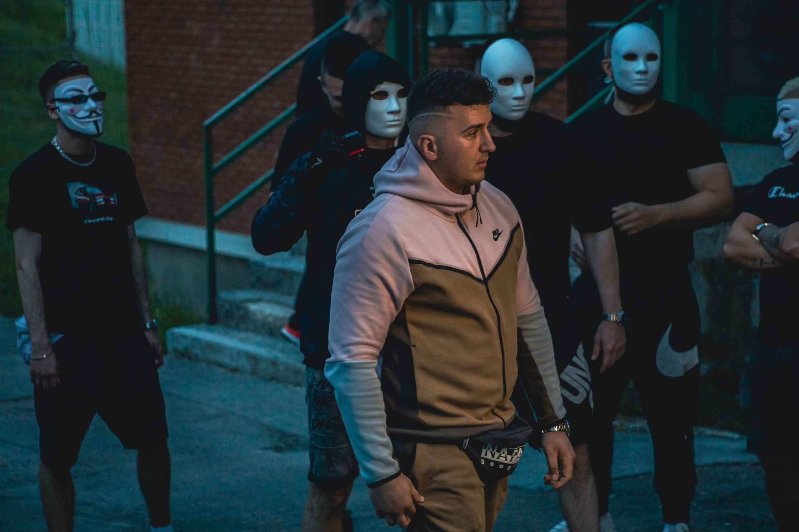 Igor Buzov — Intro