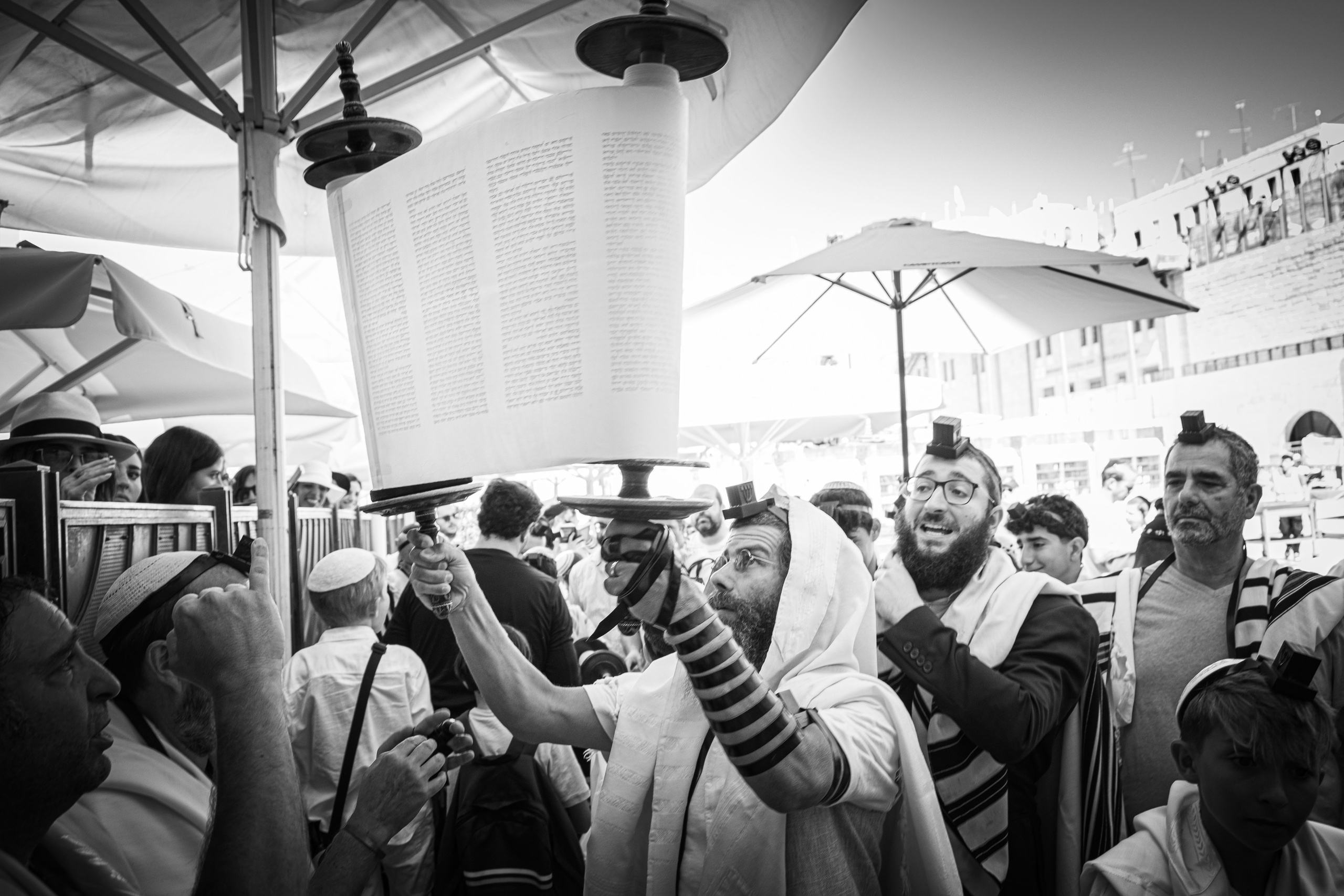 גל משה בר מצווה בי בתמוז תשפ״ד. Middle East Photo Agency — Photography & Event Magnets — סוכנות צילום והדפסת מגנטים לאירועים