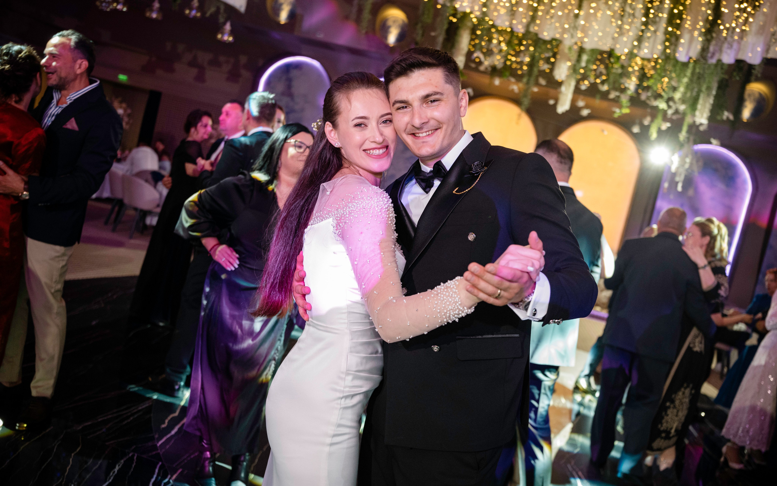 🤎 Alexandra & Marius - Wedding Day Preview. Wedding & Family Photographer