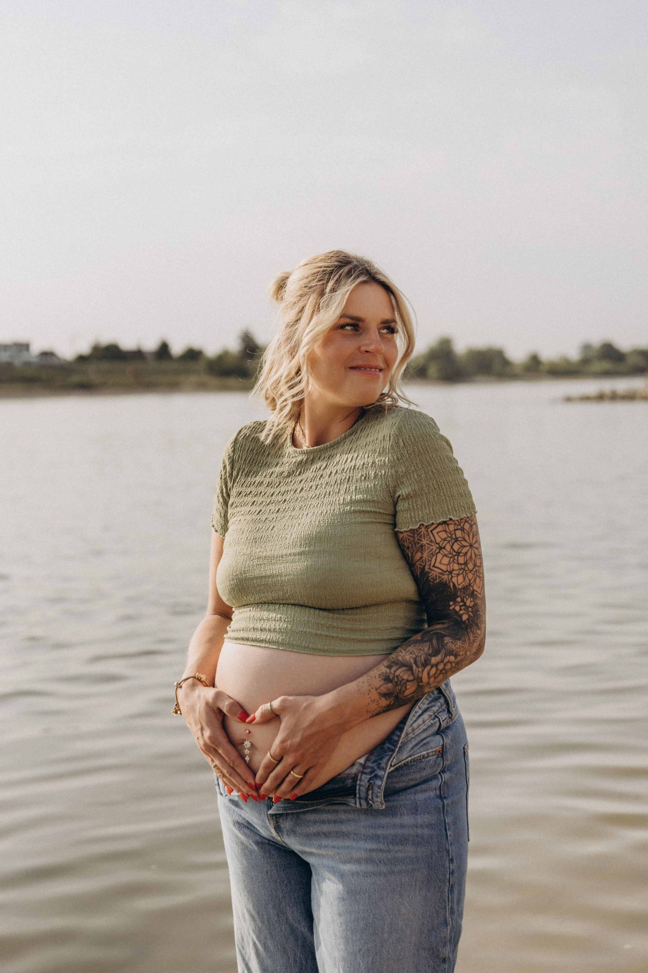 Babybauch. Photographer Düsseldorf, Cologne, NRW — Kristina Braudo