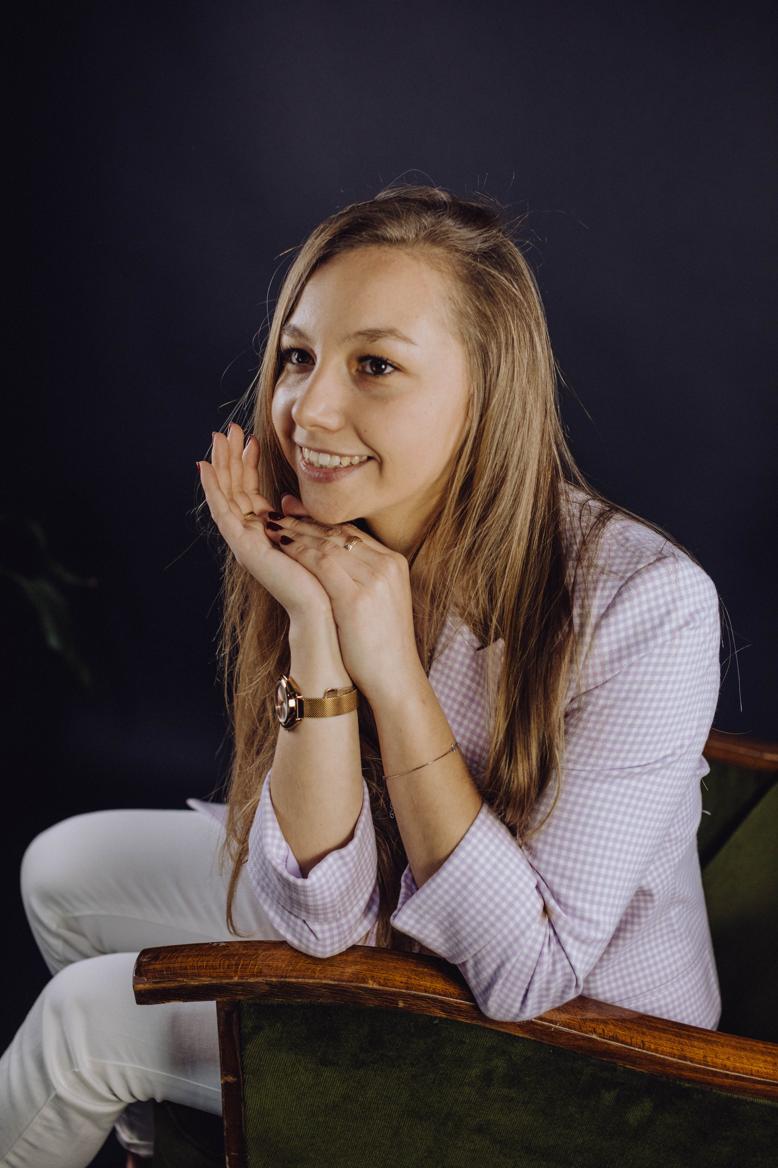 Honorine. Wedding & couple photographer from Romania Rut Vetan