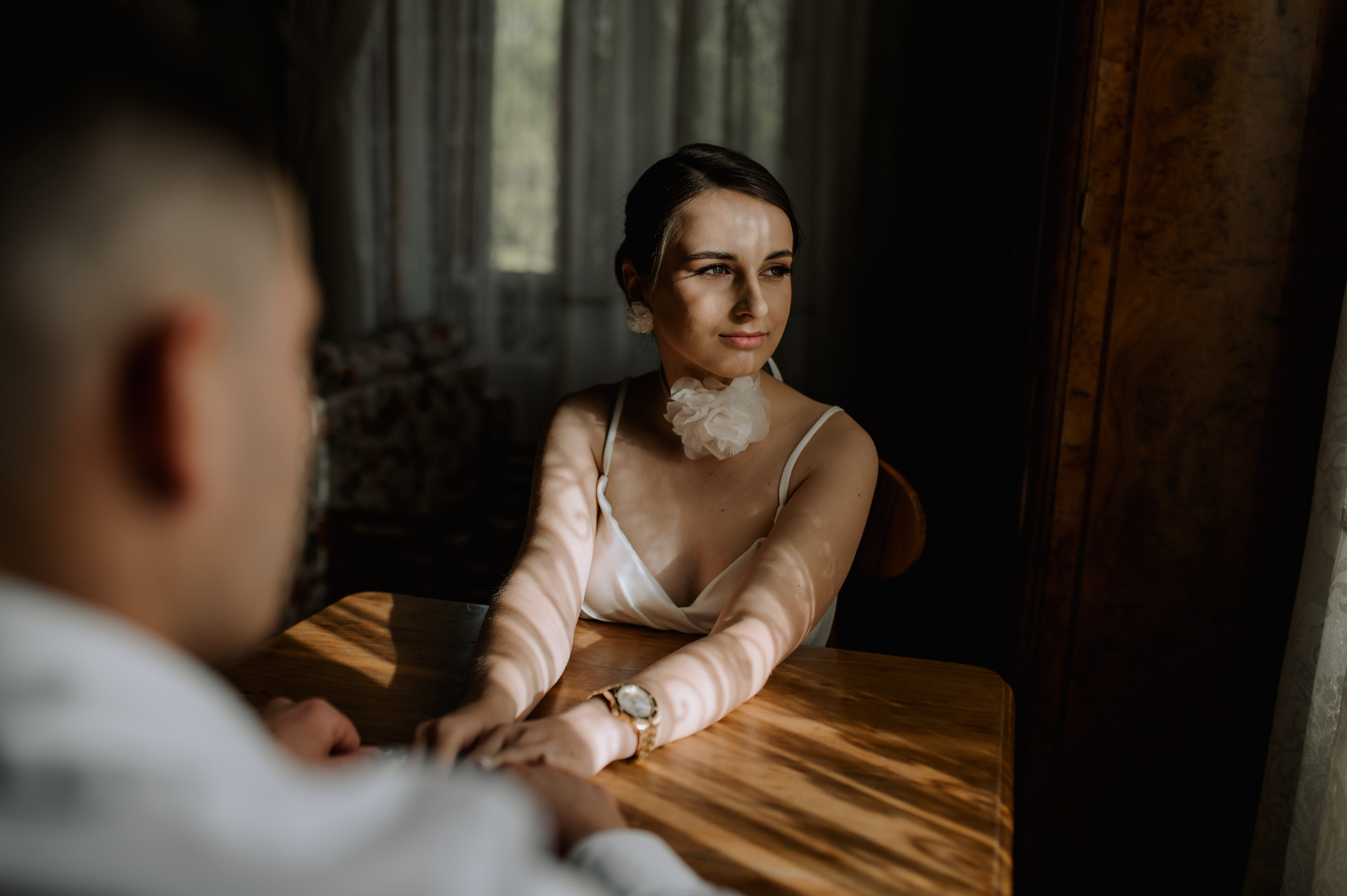 Sedinta foto video la Conac Polizu. Proud Vision Weddings | Wedding Photography & Film — Servicii profesionale Foto Video Nunta Iasi