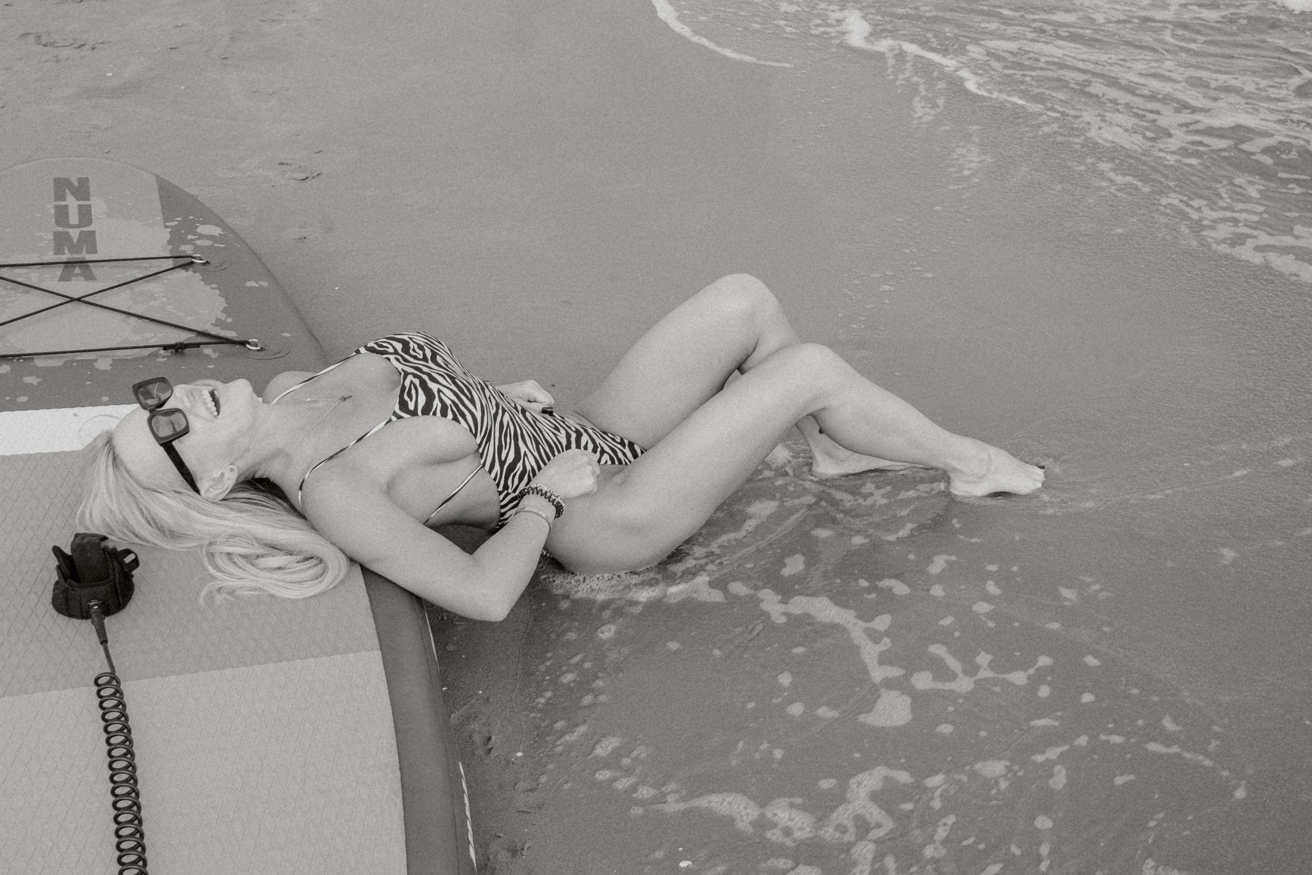 Sesión individual en la playa. Fotografía profesional en Calafell - Elena Medvedeva