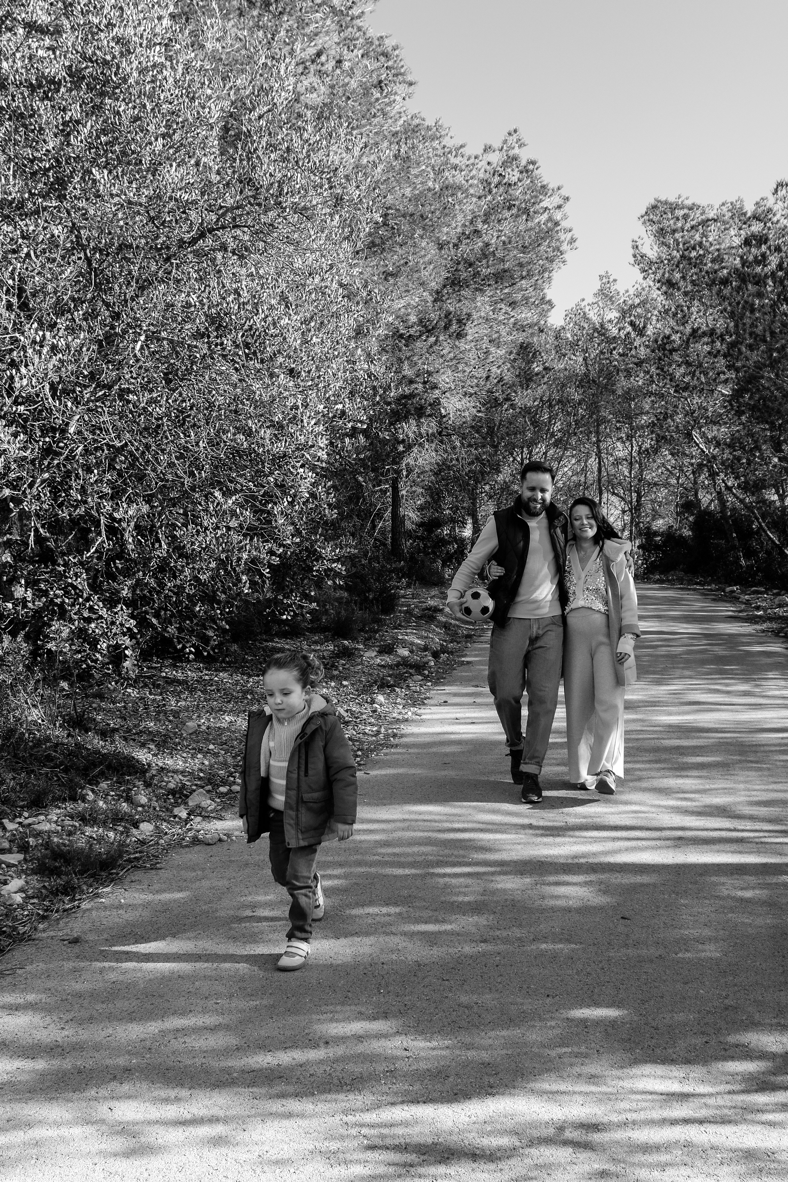 Sesión familiar embarazo. Fotografía profesional en Calafell - Elena Medvedeva