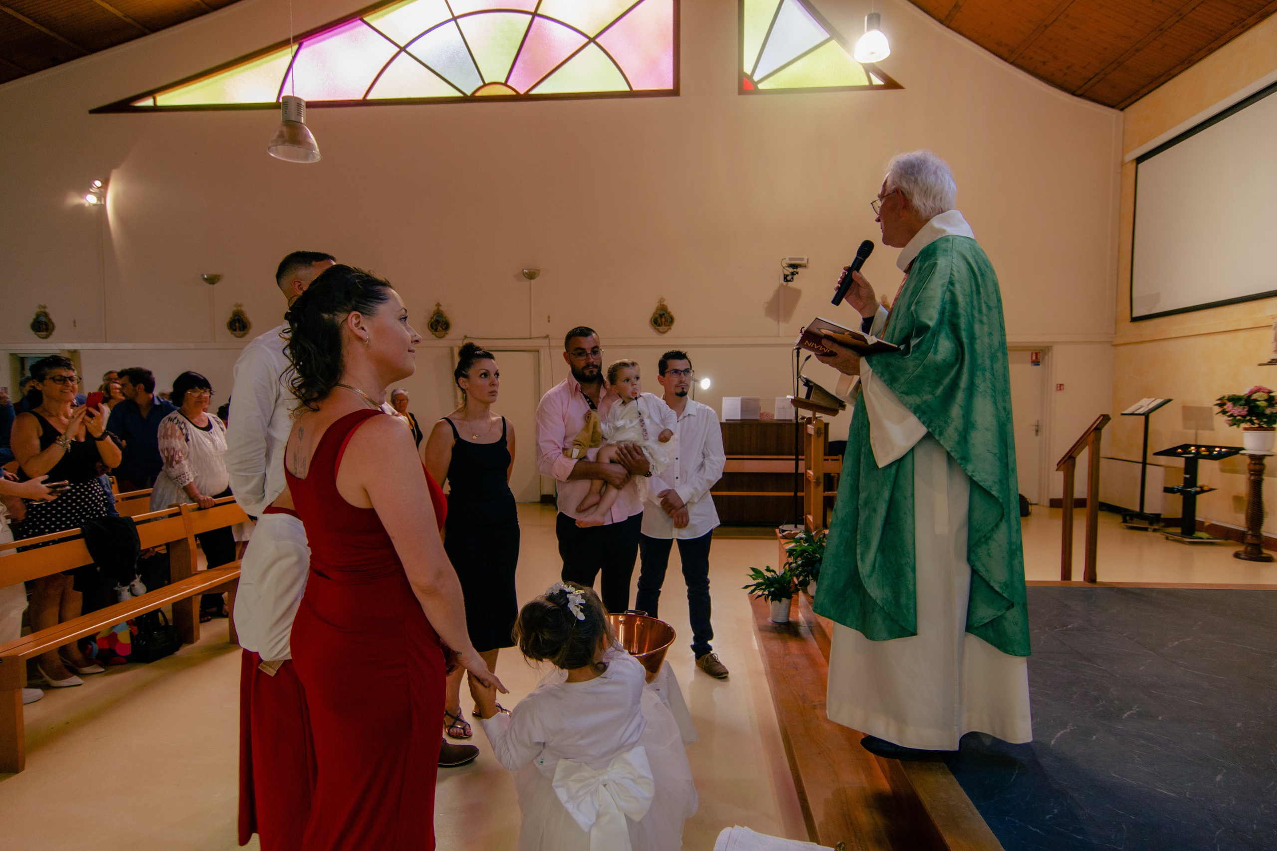 Julia et Shanna | Baptême. Studio photo « Partage ton bonheur » – Photographe famille près de Châtellerault, Poitiers et Tours