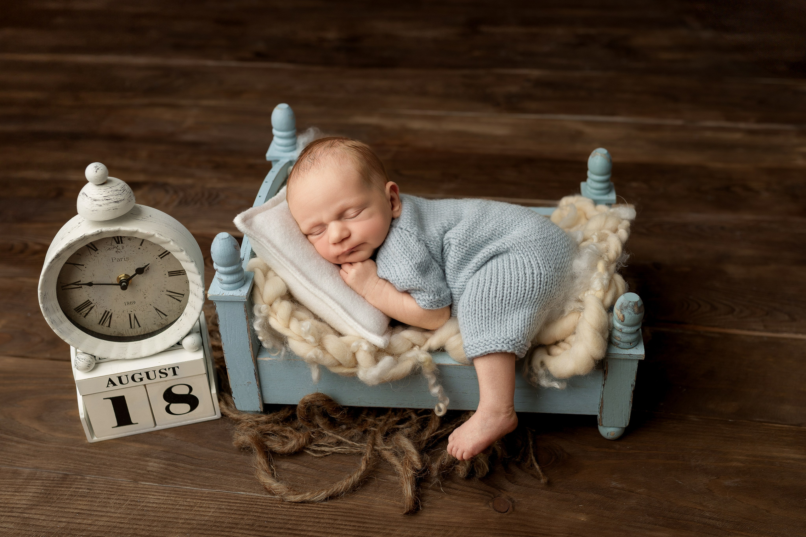 Esu Aleksandra naujagimių ir kudikių fotografė iš Vilniaus