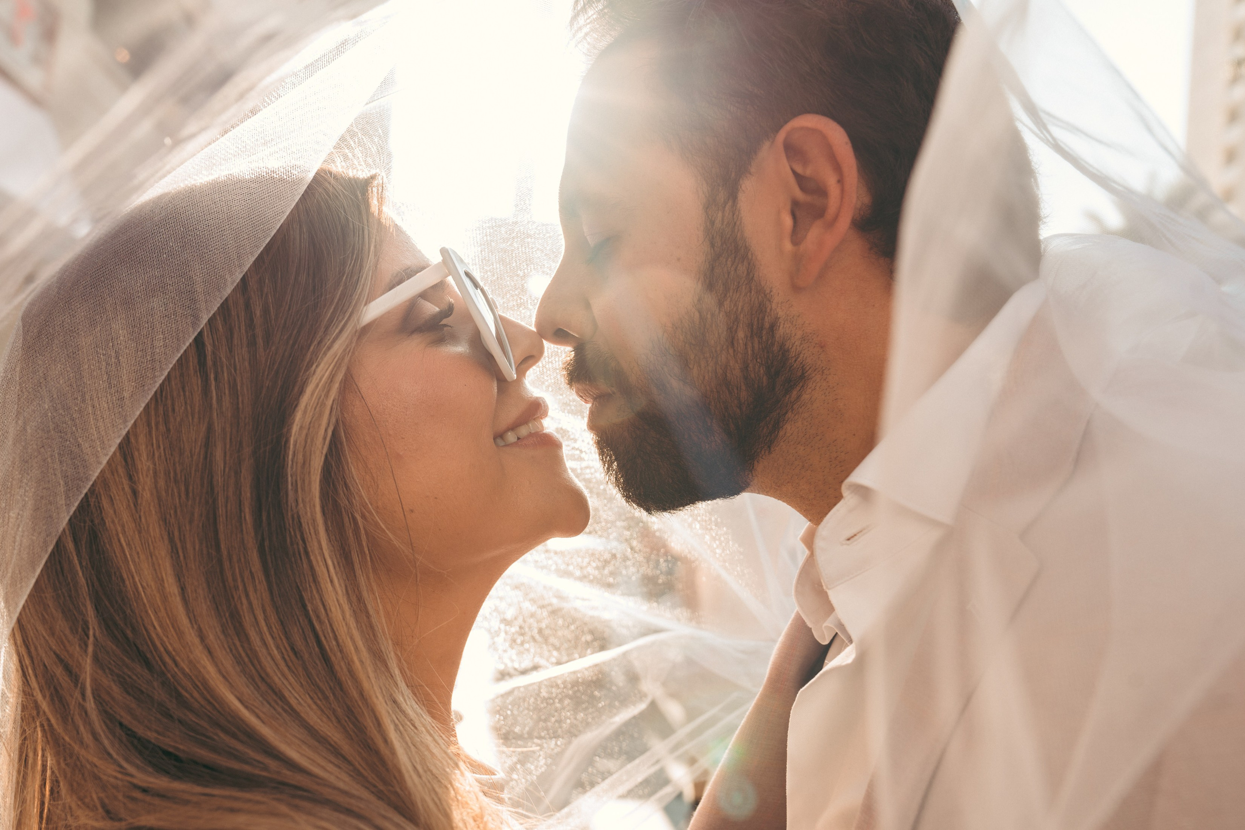 Paulina&Manuel. Wedding & elopement photographer Viktoriya Kravtsov. Las Vegas