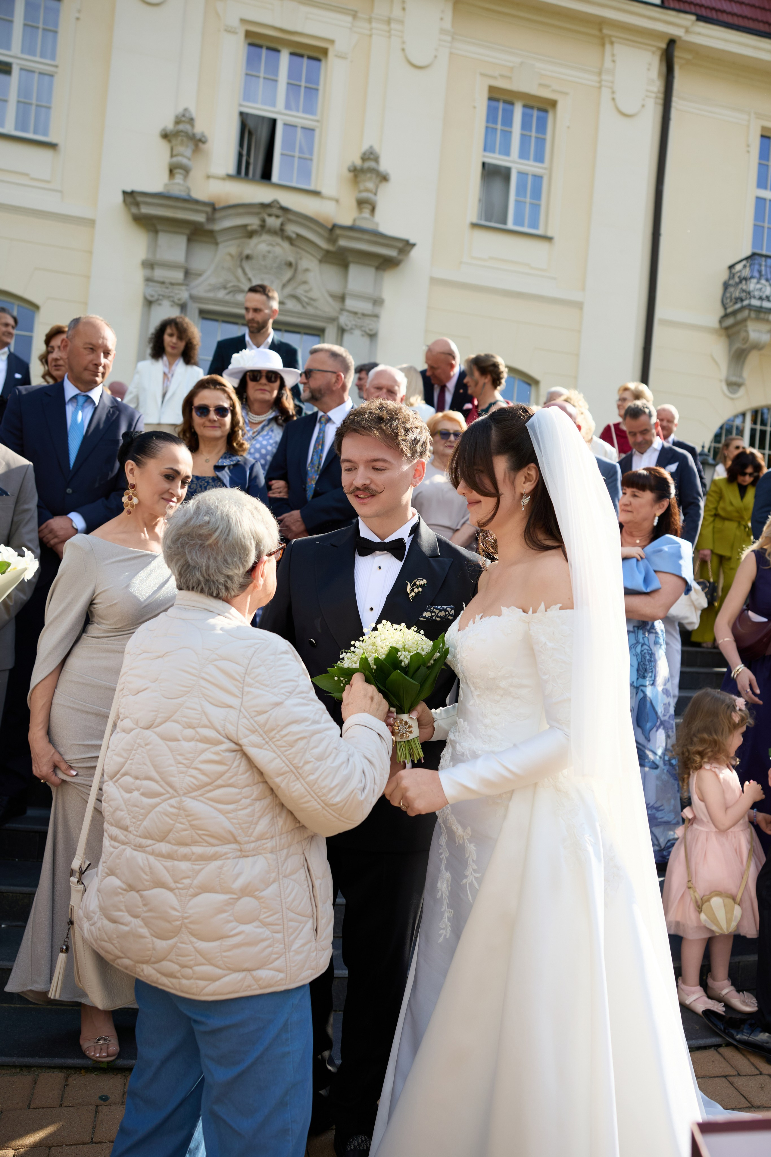 Wiktoria & Kacper. Pałac Goetz. Fotograf ślubny i rodzinny w Krakowie Yana Klymova