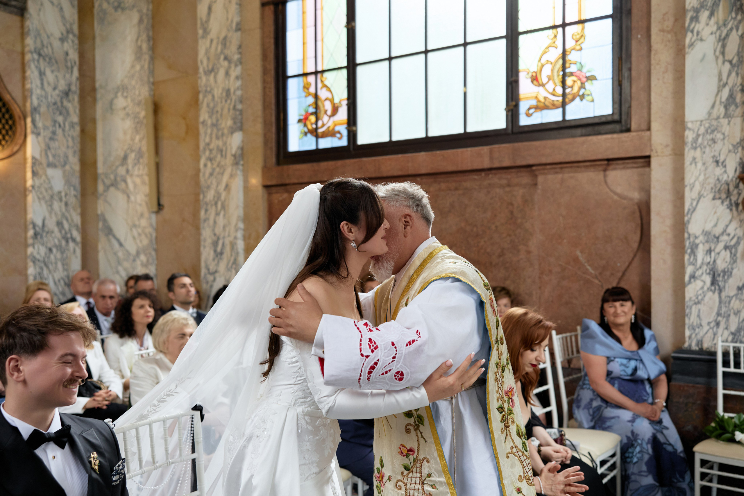 Wiktoria & Kacper. Pałac Goetz. Fotograf ślubny i rodzinny w Krakowie Yana Klymova