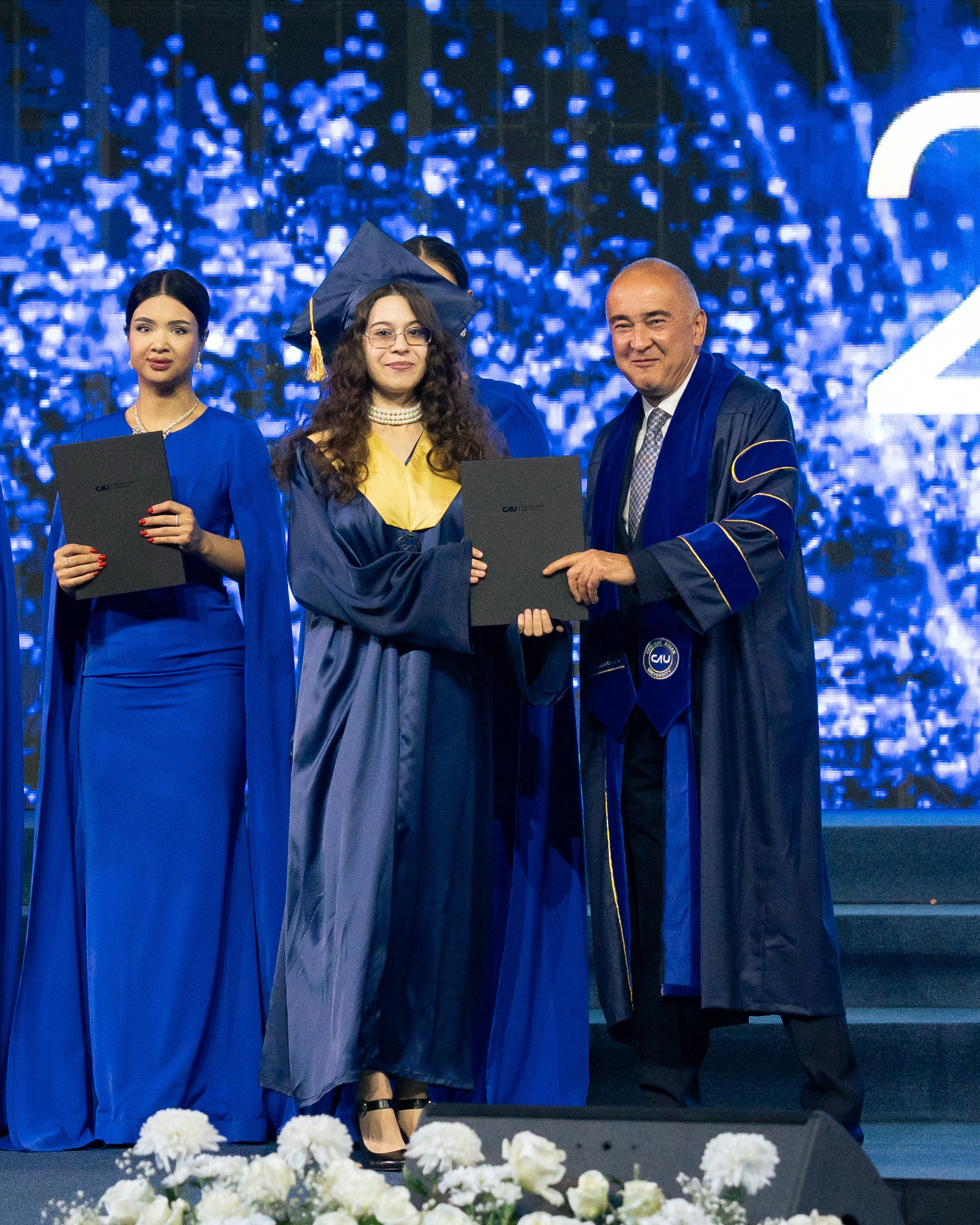 Как Central Asian University провёл одну из самых ярких выпускных церемоний. Георгий Намазов | Фотограф в Ташкенте