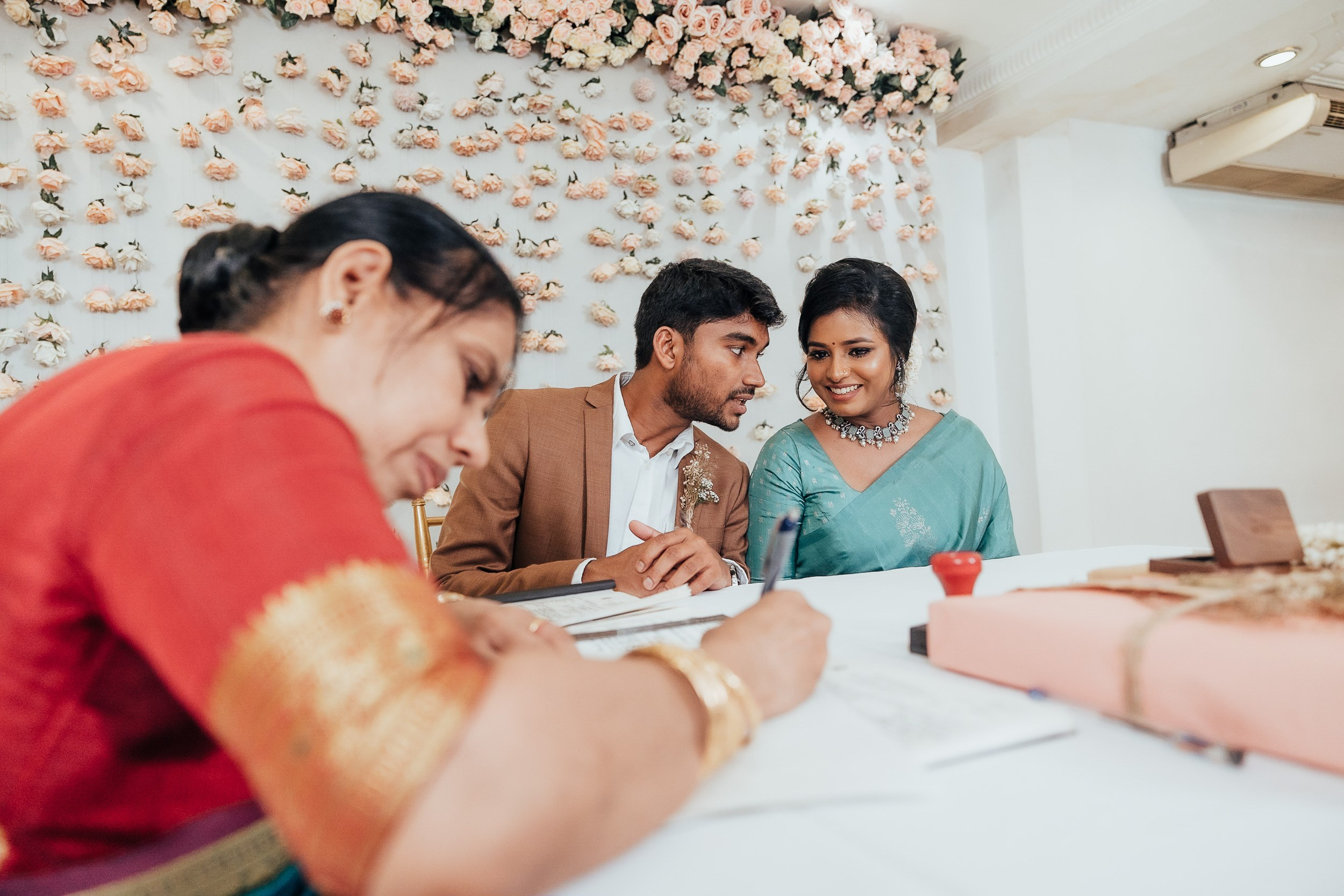 Top Tamil Wedding Photographer in Colombo | Ceylon Stories