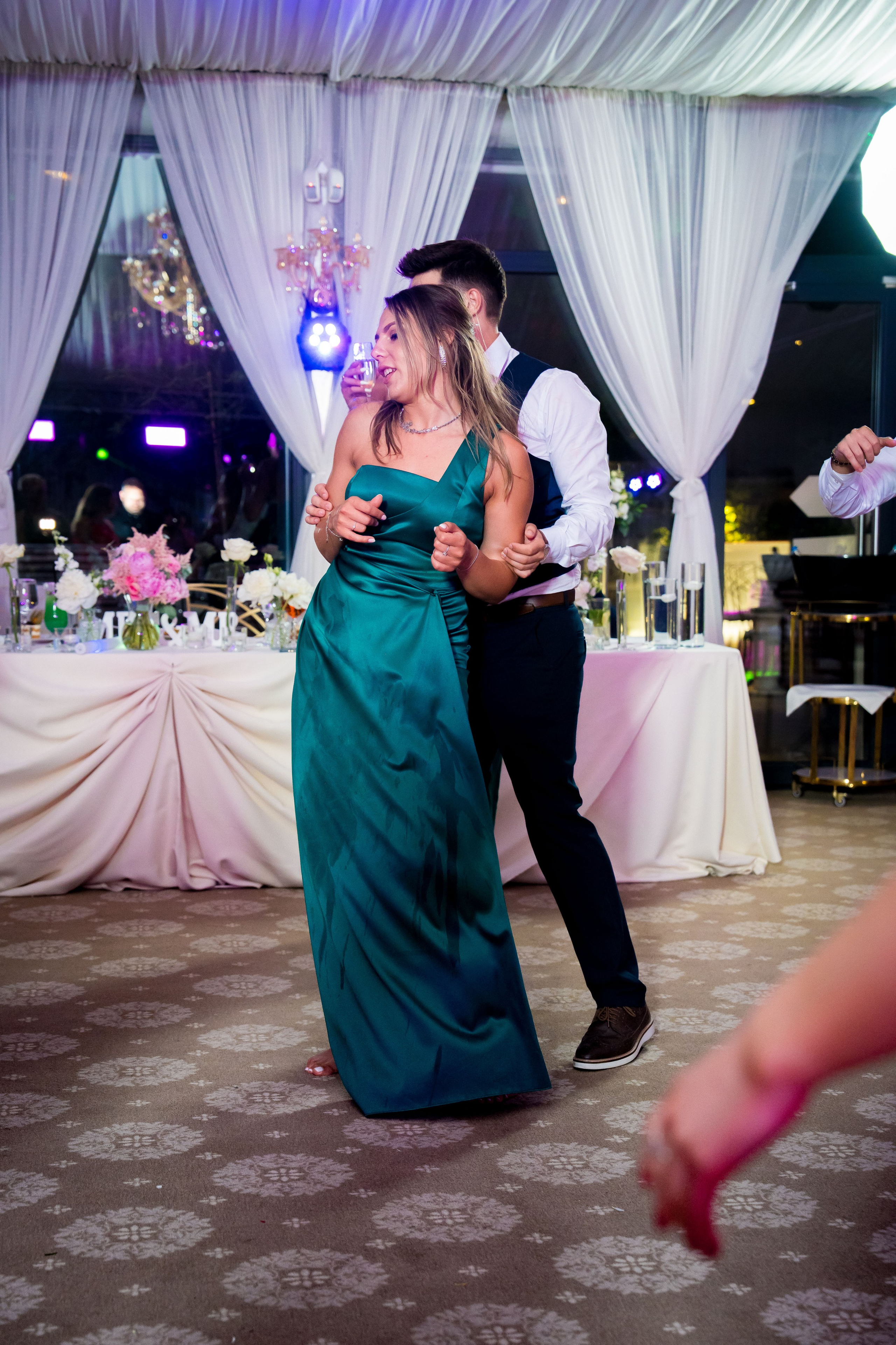 PARTY. Gabriel Florea — Fotograf nuntă București