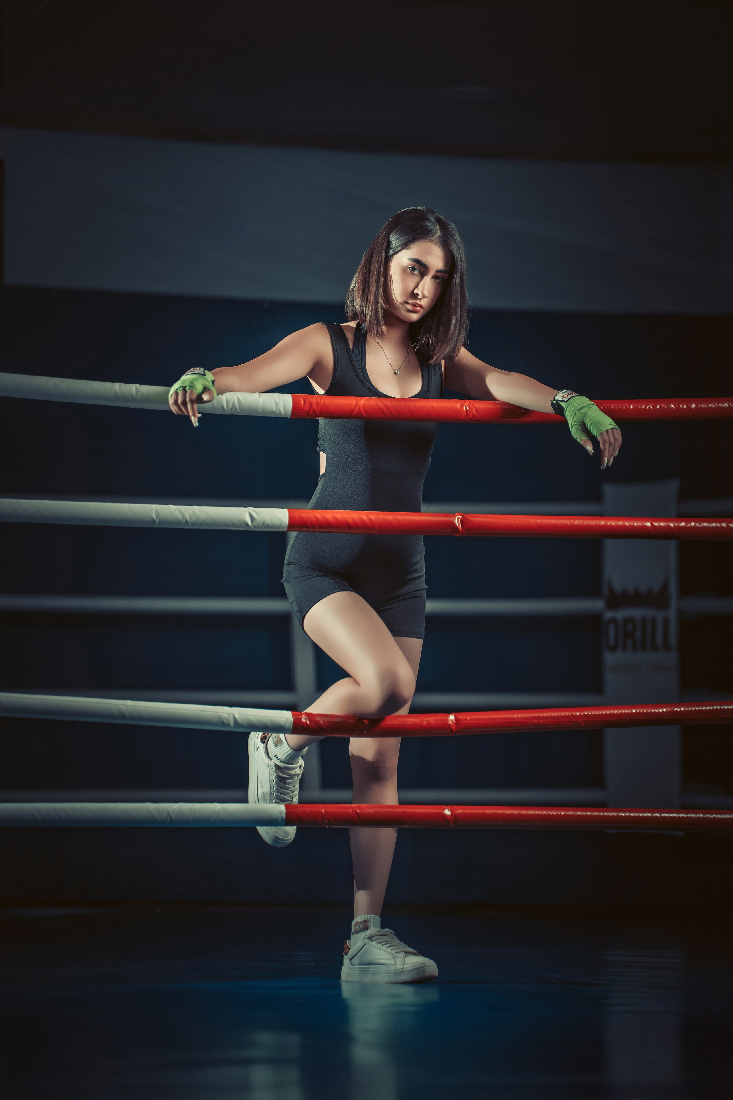 Kamila M. Nifty photography — коммерческий и портретный фотограф в Ташкенте. Студийная и выездная съёмка