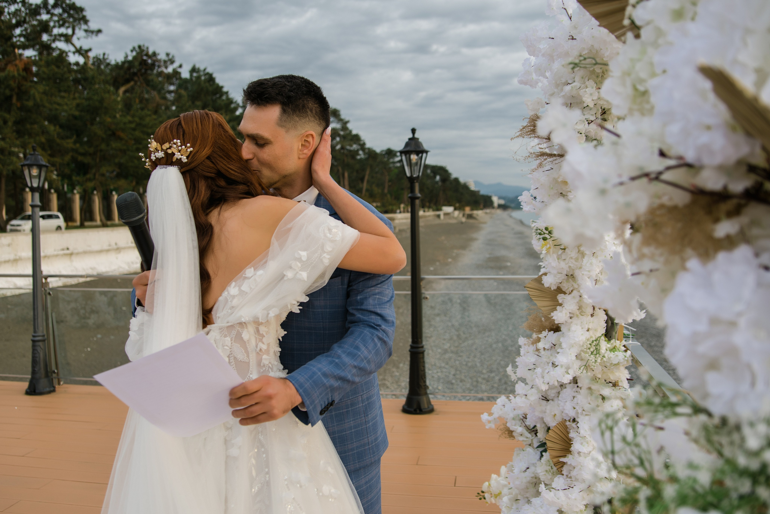 Свадьба на море в Батуми. Свадебные фотографы в Грузии, Армении. Макс Коваленко и Лара Татосян. Свадебный видеограф