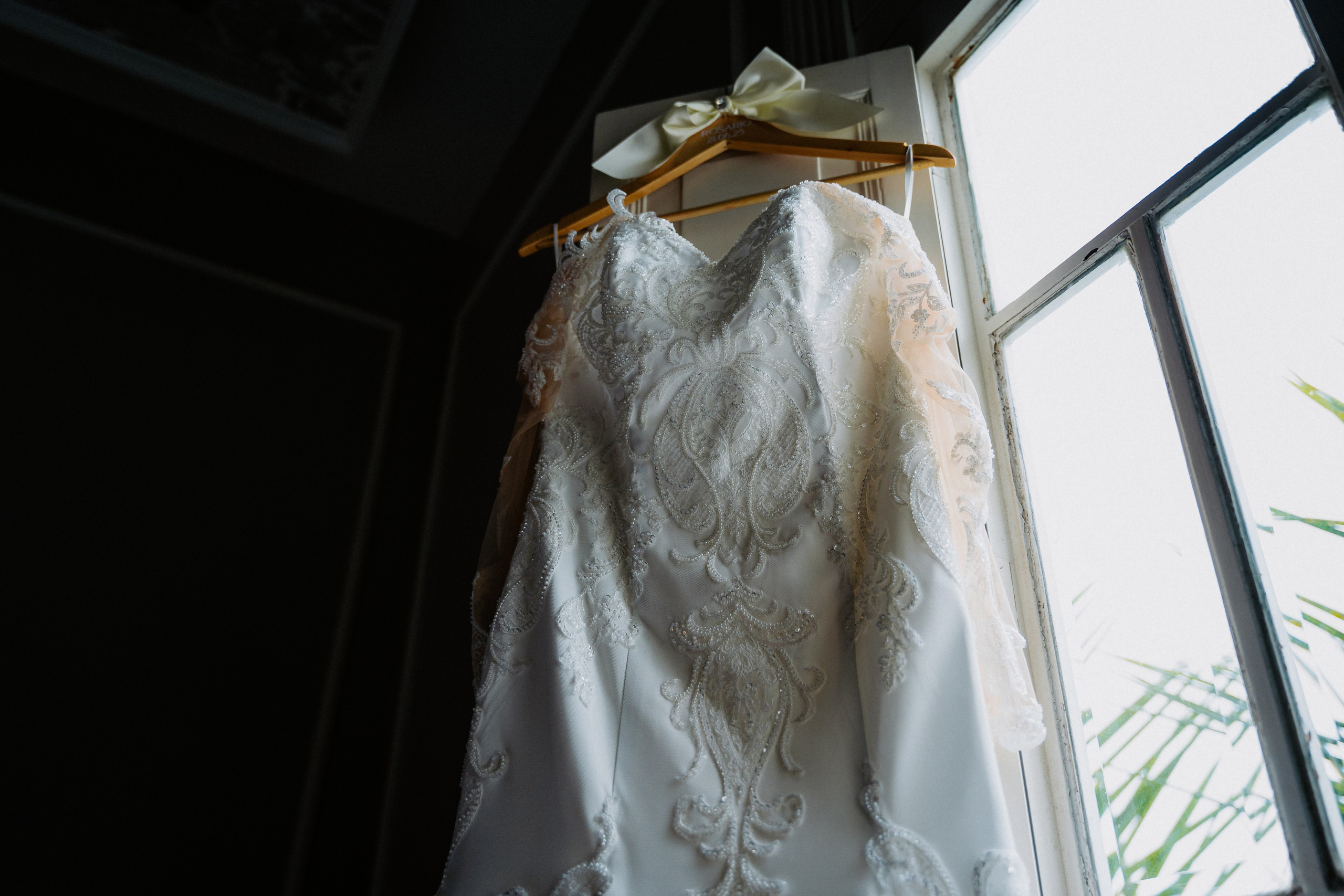 Perspectiva de la novia. Fotógrafo de Bodas en Lima | Ronhy Altamirano. Fotografía narrativa y cinematográfica para bodas, quinceañeras y eventos exclusivos