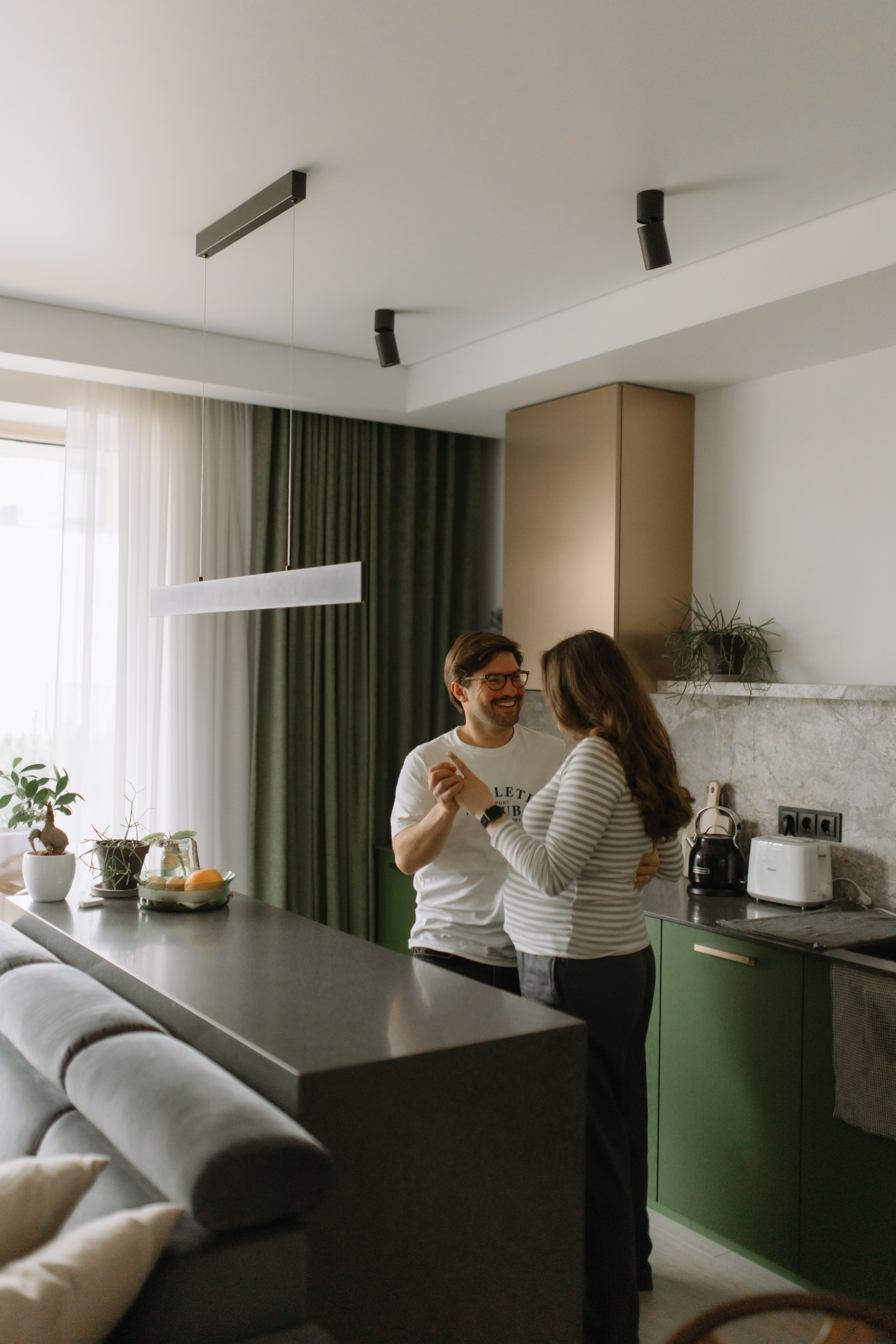 Nedos ir Tomo laukimas | NAMAI. Vestuvių ir šeimų fotografė Lena Bondarenko / belove photo