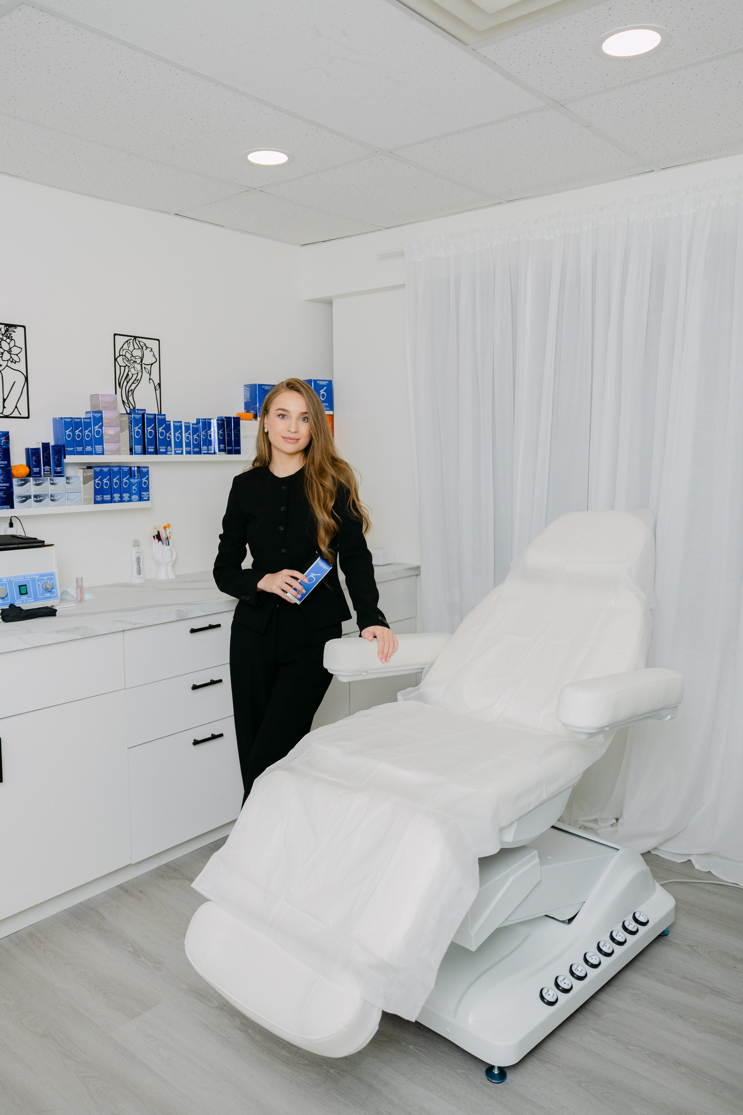 Aesthetic Specialist. Home