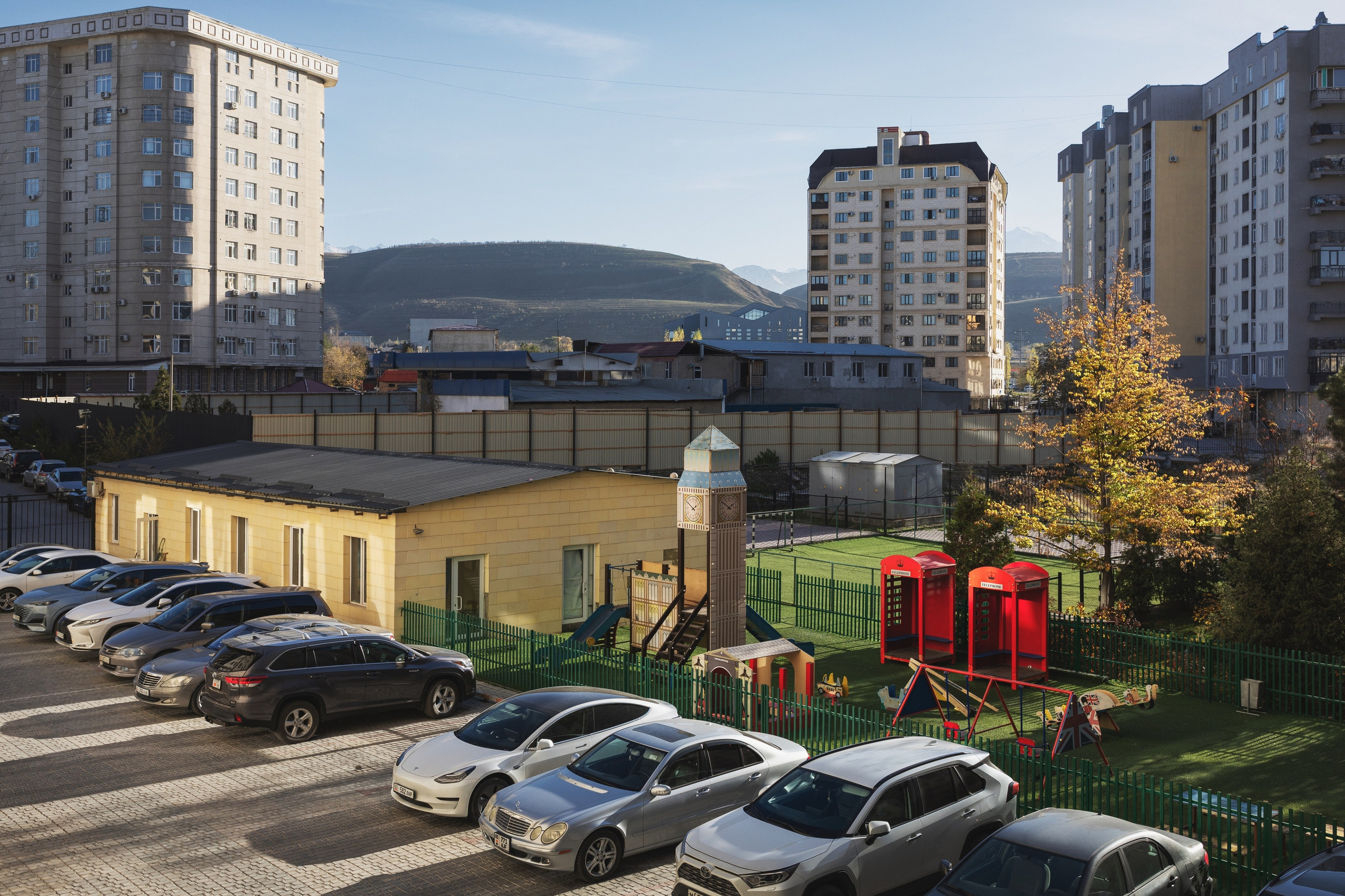 Bishkek. Curiosities. Ilia Denbrov photography