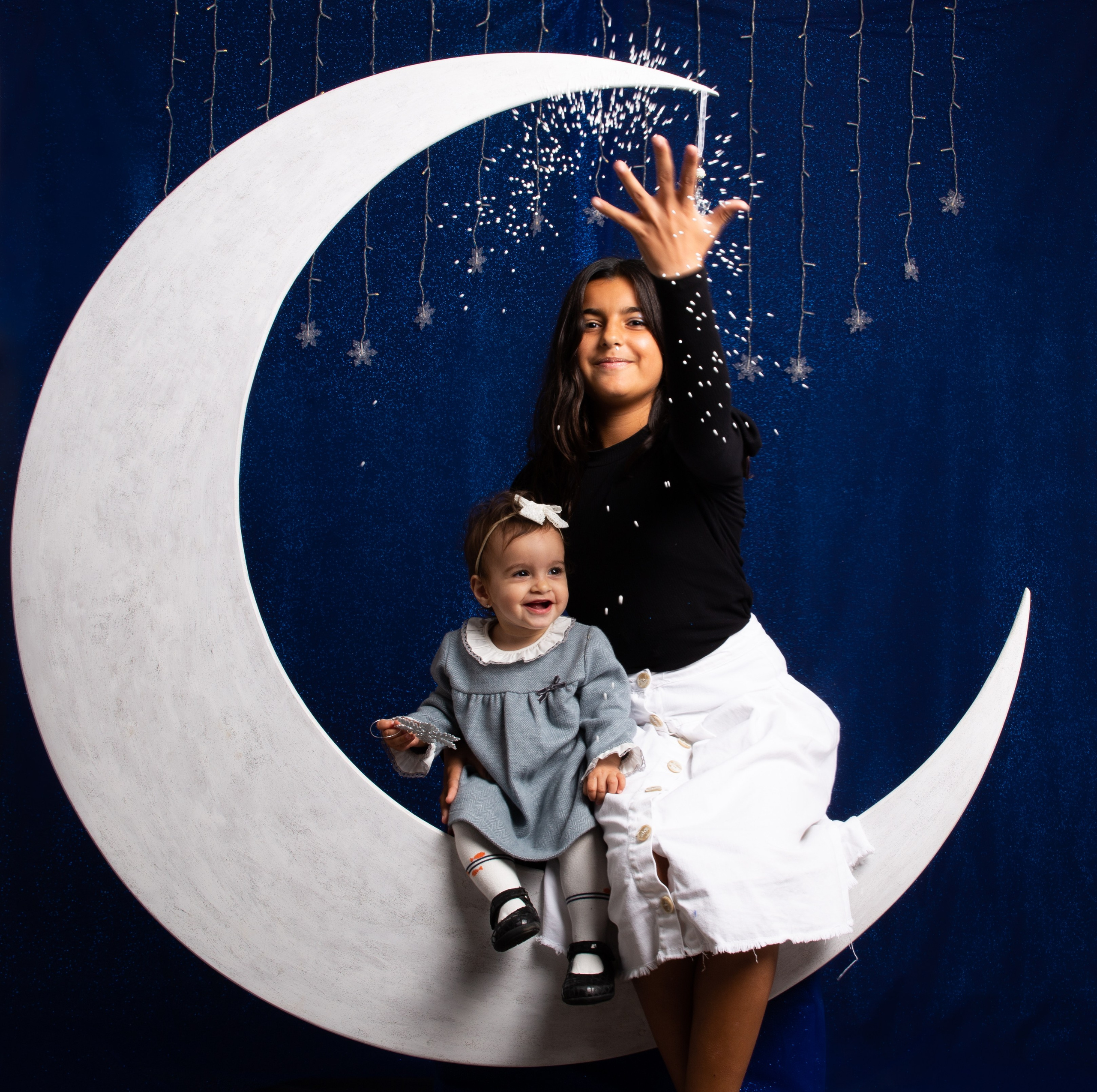 Navidad 2022. Alba con niños. Fotógrafo en Mataró, Eugenia Shikhina