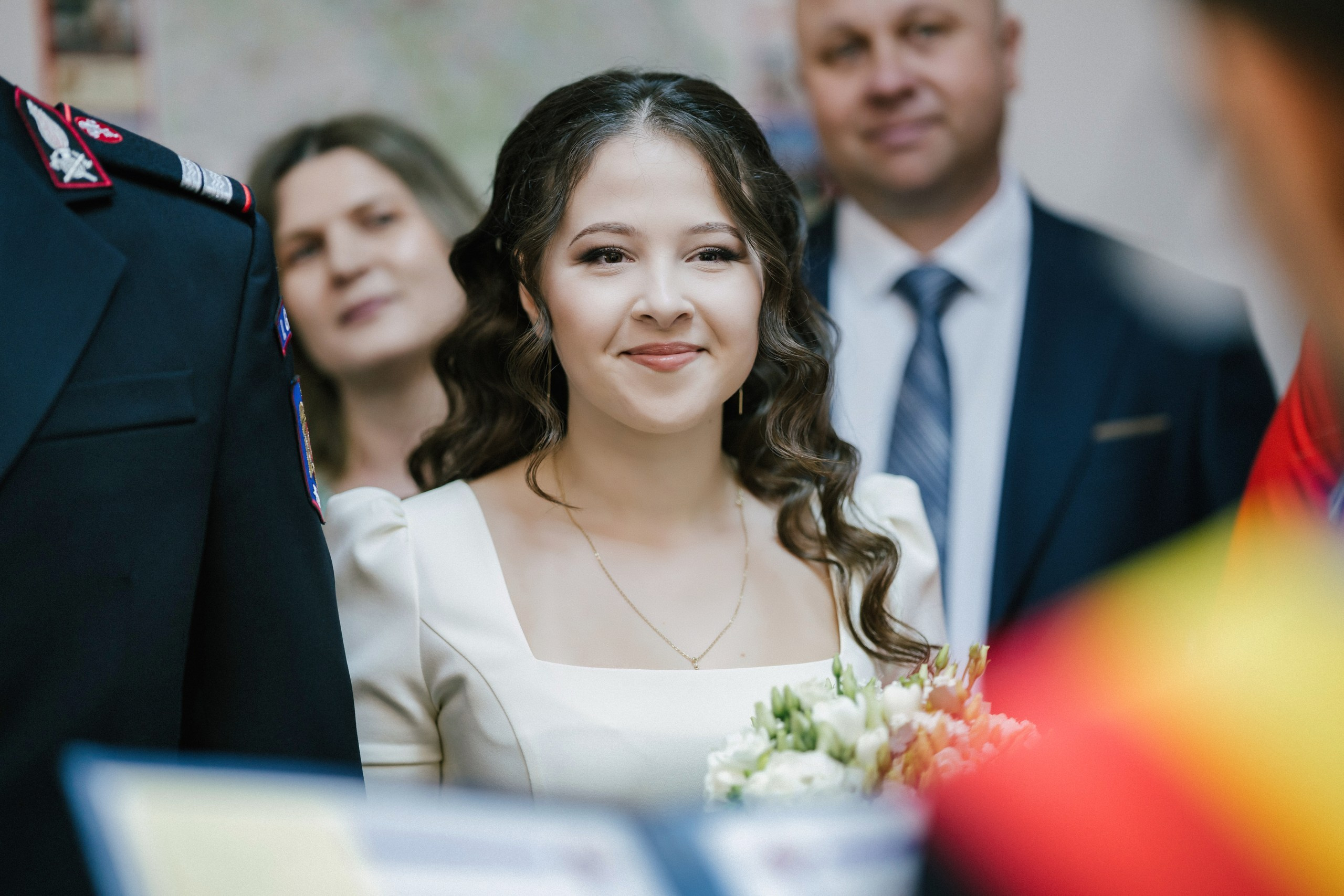 Povestitor prin fotografie - Fotograf nuntă Botoșani  – Alin Chirilă -* Gabriel și Denisa la starea civilă în Unțeni Botoșani, fotografie de cuplu pe scări elegante, Alin Chirilă fotograf* Mire și mireasă după cununia civilă în comuna Unțeni Botoșani, ședință foto realizată de AlinoFotoStudio* Fotograf stare civilă Botoșani, Gabriel și Denisa privindu-se cu drag pe scările locației de eveniment* Cuplu proaspăt căsătorit la cununia civilă Unțeni, fotografie romantică realizată de Alin Chirilă fotograf* Gabriel și Denisa după ceremonia civilă, ședință foto la Restaurant Luceafărul Popas Cucorăni* Fotograf evenimente Botoșani, stare civilă Unțeni, mire și mireasă în cadru elegant și luminos* Mire în uniformă și mireasă cu buchet alb, fotografie de nuntă civilă în județul Botoșani* AlinoFotoStudio portret de cuplu la stare civilă, Gabriel și Denisa în ziua logodnei civile* Fotograf cununie civilă Botoșani, moment romantic surprins la Popas Cucorăni Luceafărul* Gabriel și Denisa și-au spus da la Unțeni Botoșani, amintiri fotografice naturale și elegante* Mireasă cu păr ondulat și mire în uniformă militară, fotografie de cuplu la stare civilă* Alin Chirilă povestitor prin fotografie, cununie civilă Gabriel și Denisa în Botoșani* Ședință foto de stare civilă Botoșani, cuplu pe scări decorative într-un cadru rafinat* Fotograf nuntă și stare civilă Suceava Botoșani Iași, Gabriel și Denisa în ziua cea mare* Imagine romantică de la cununia civilă Unțeni, mire și mireasă zâmbind unul către celălalt, fotograf uvertura mall Botoșani, fotograf mall- servicii foto- video Botoșani 