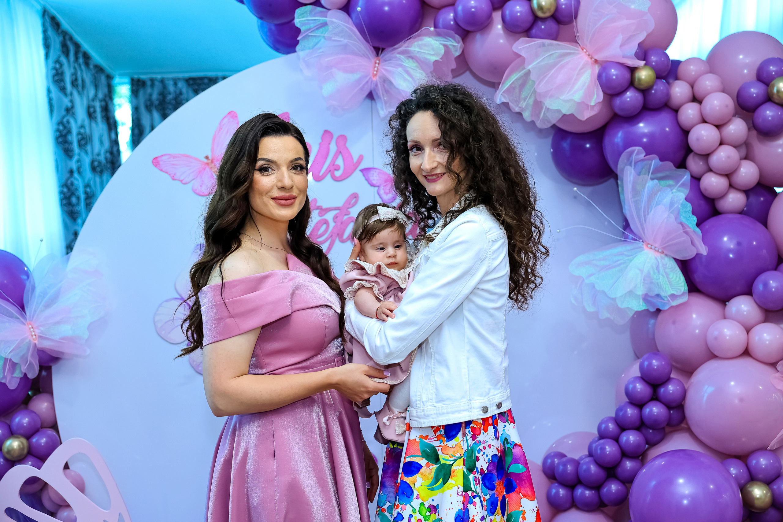 Iris Stefania. Moments By Gub