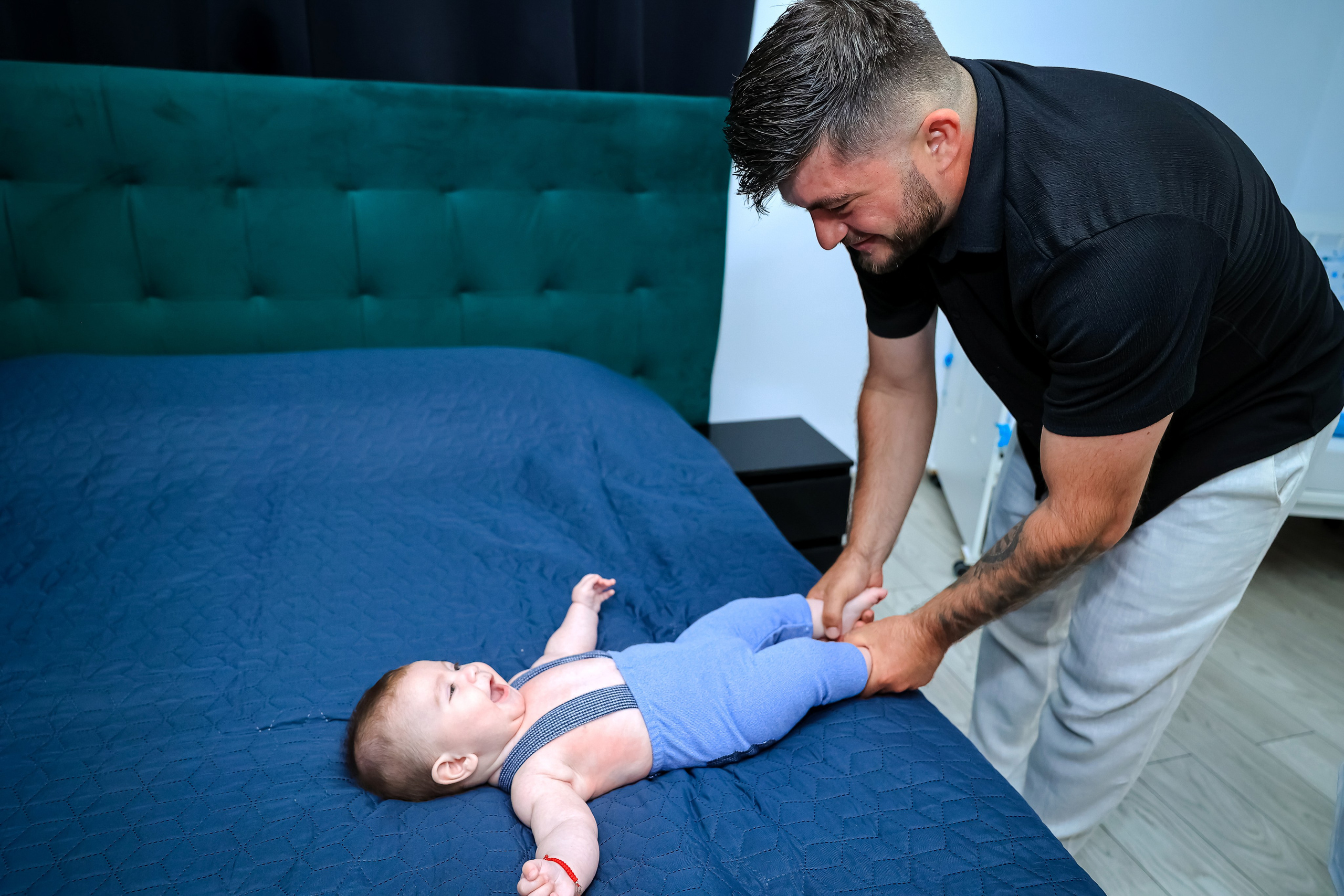 Andrei Damian. Moments By Gub