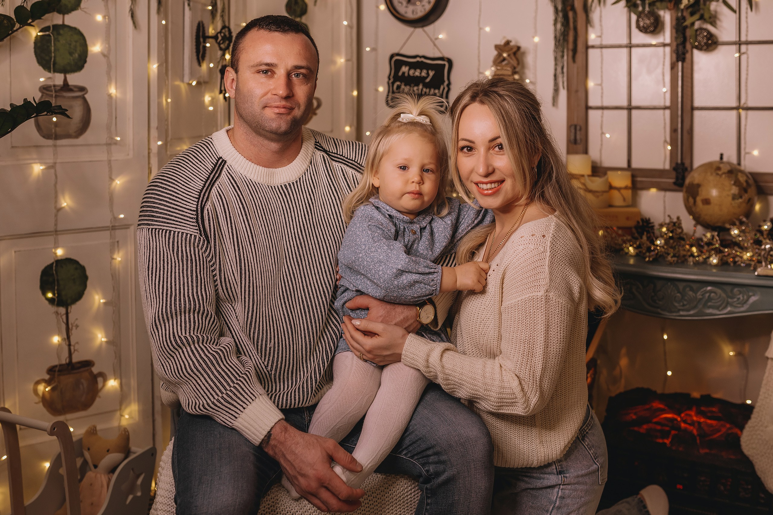 12.08.2025 Christmas Photoshoot. Wedding family event photographer in Chicago Nick Yushevich