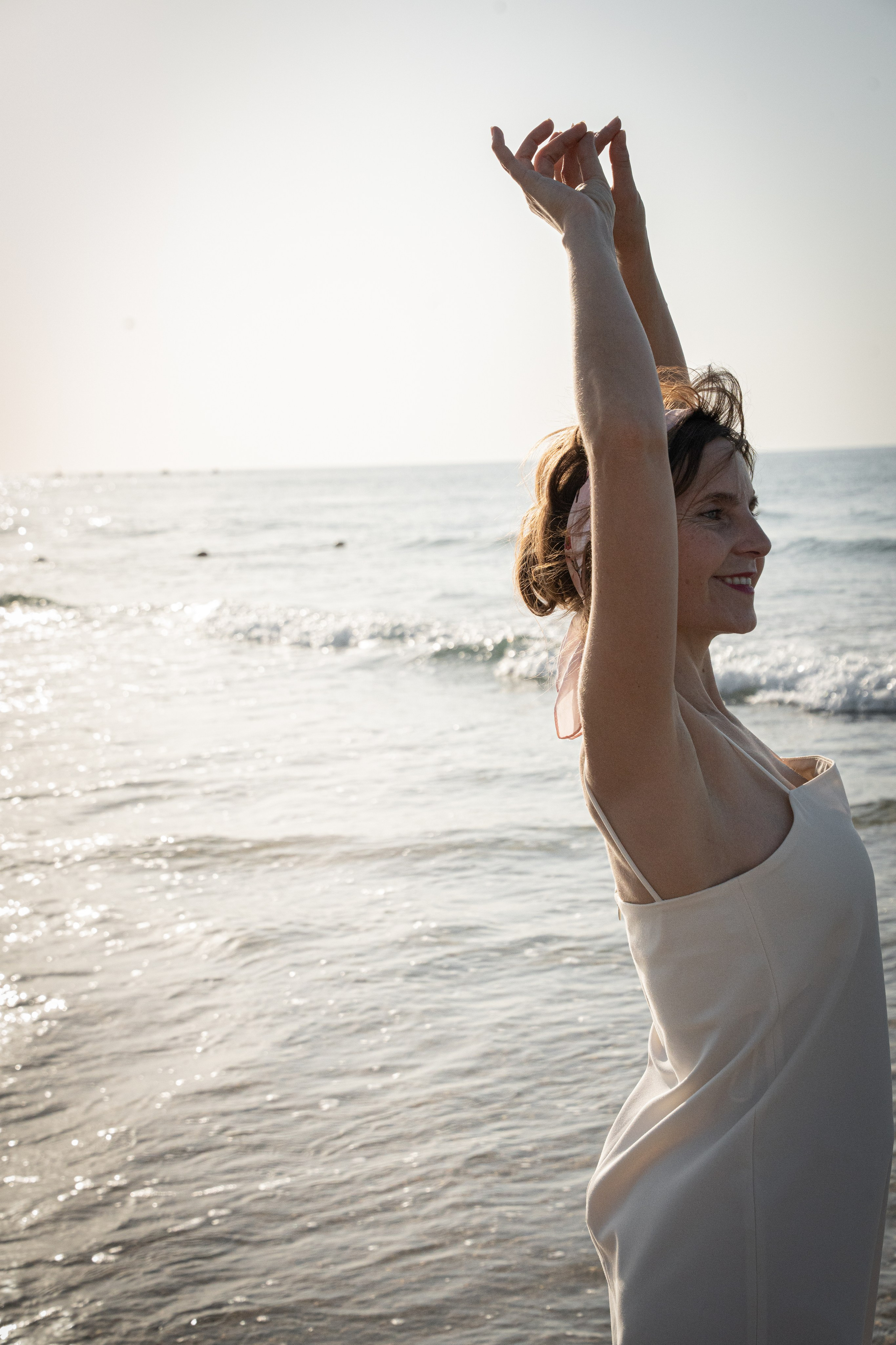 Yudith, Tel Aviv, Beach, November 2025. Divignbytehilah.com