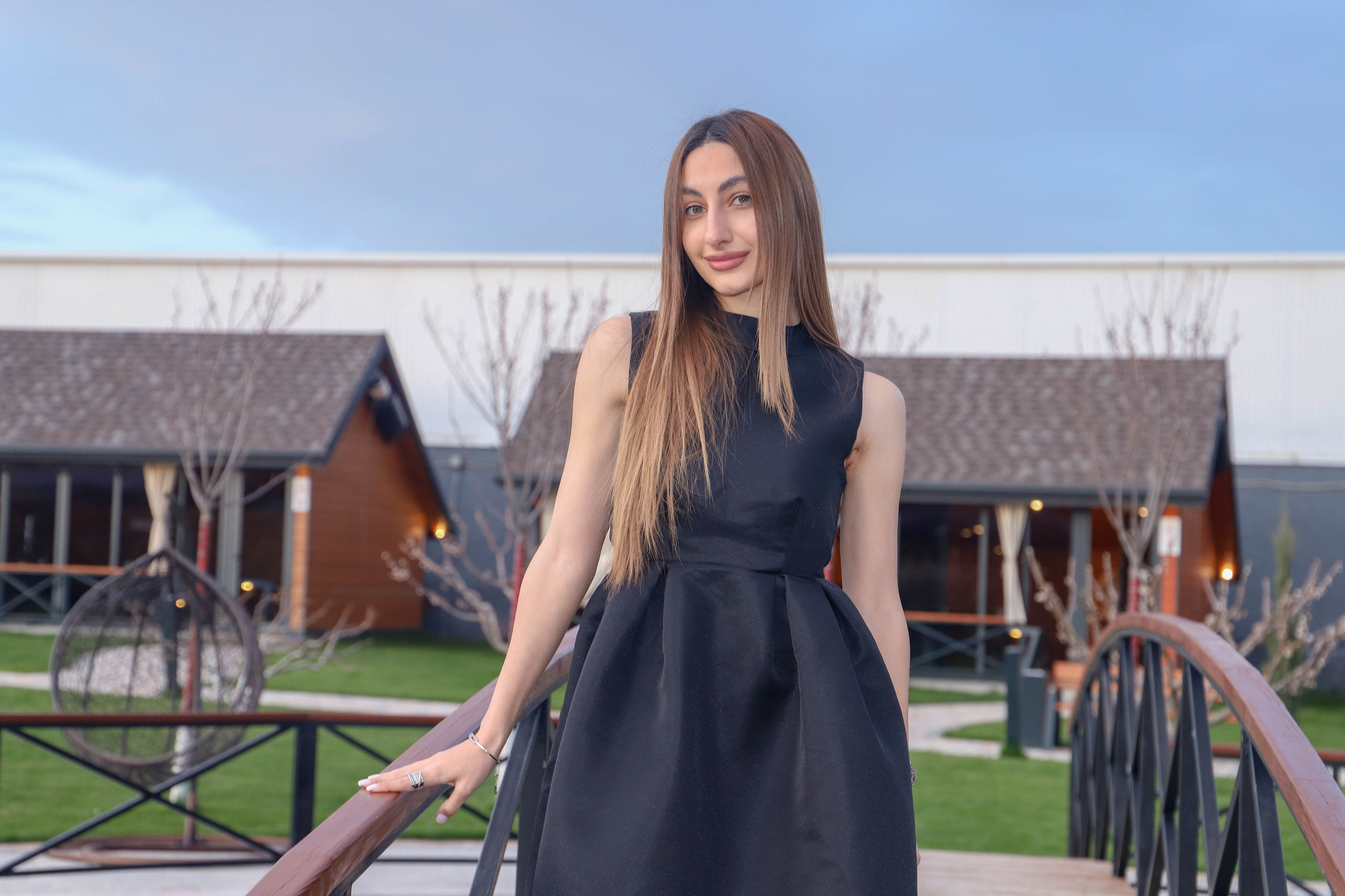 Ֆոտոշուտ. Manan production