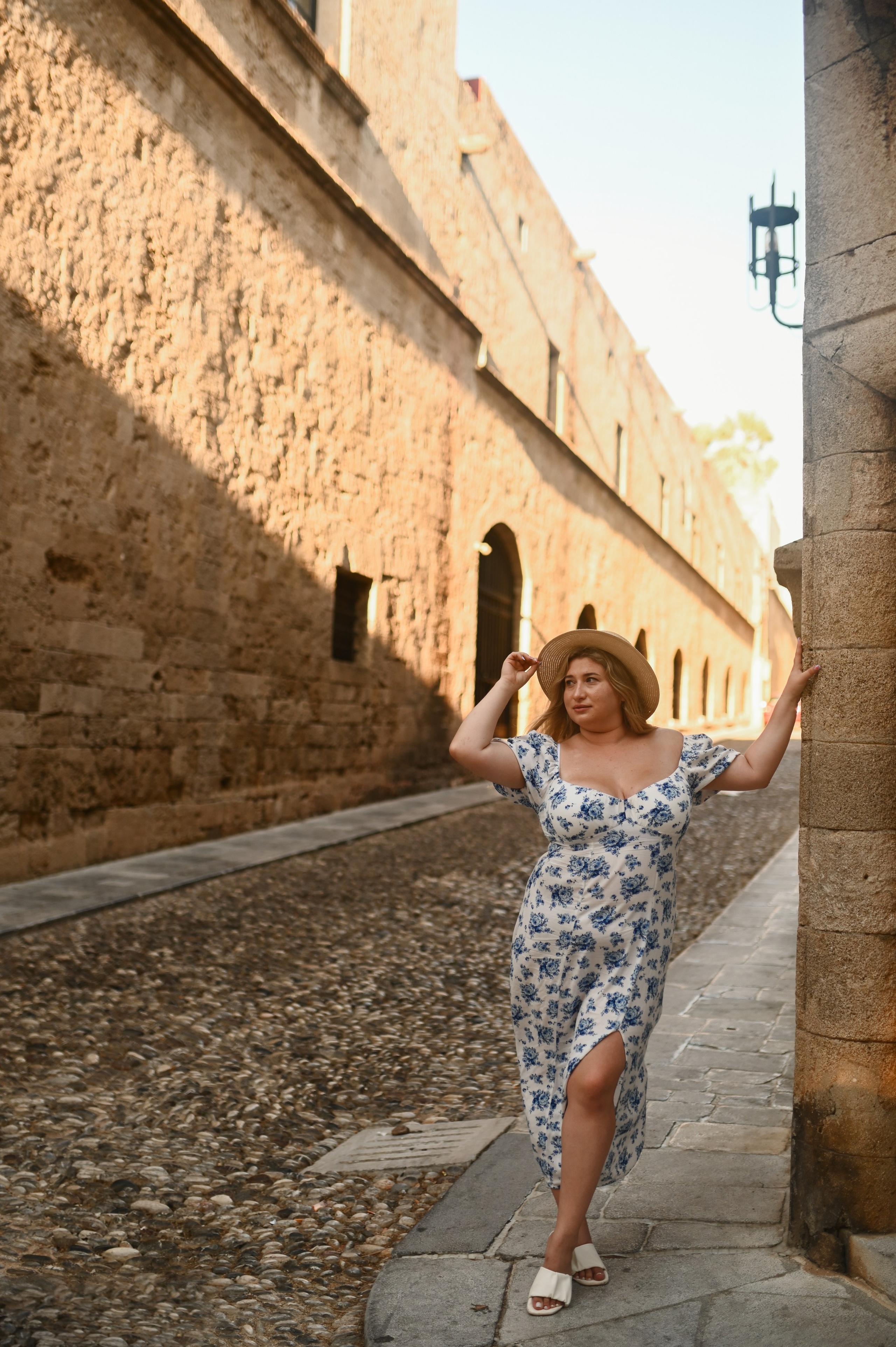 Solo woman photoshoot / портретная фотосессия для женщины Родос. Photographer in Rhodes Island