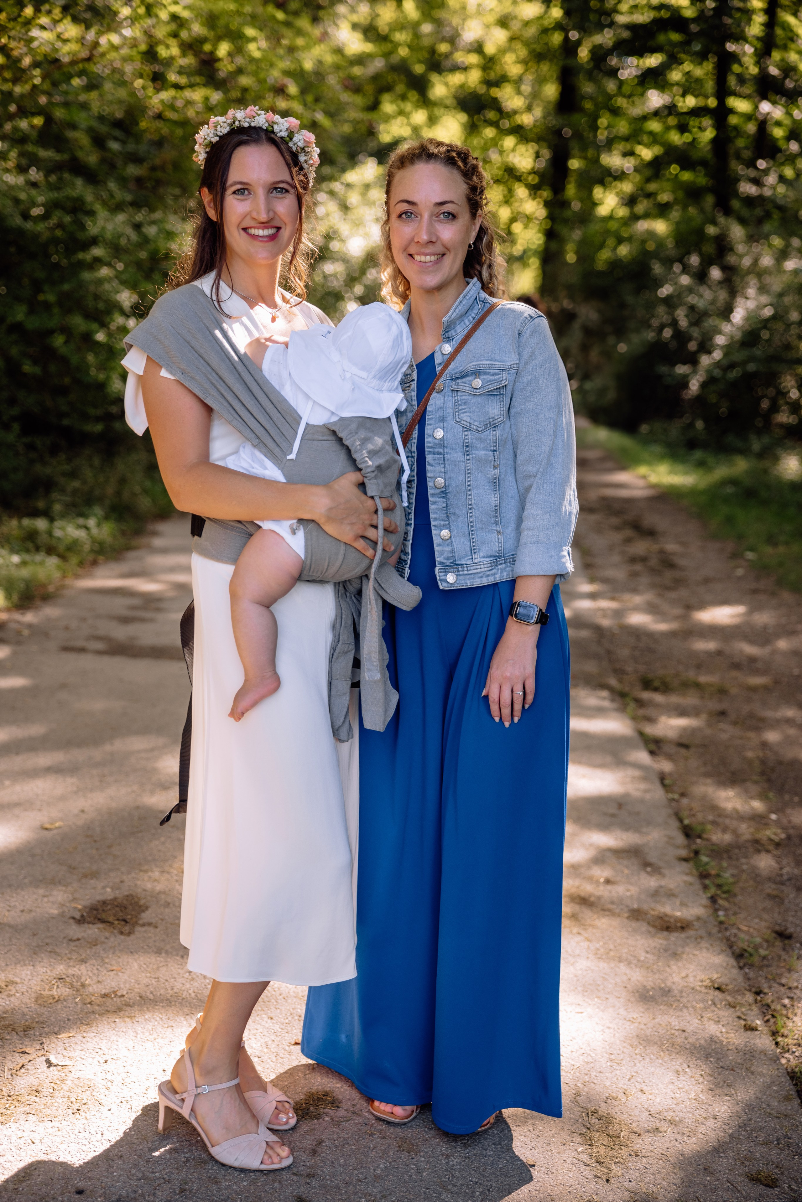 Kleine Familienhochzeit im Standesamt Mandlstrasse 14. Hochzeitsfotograf München Taufe Familienfotograf Tanja Mauke