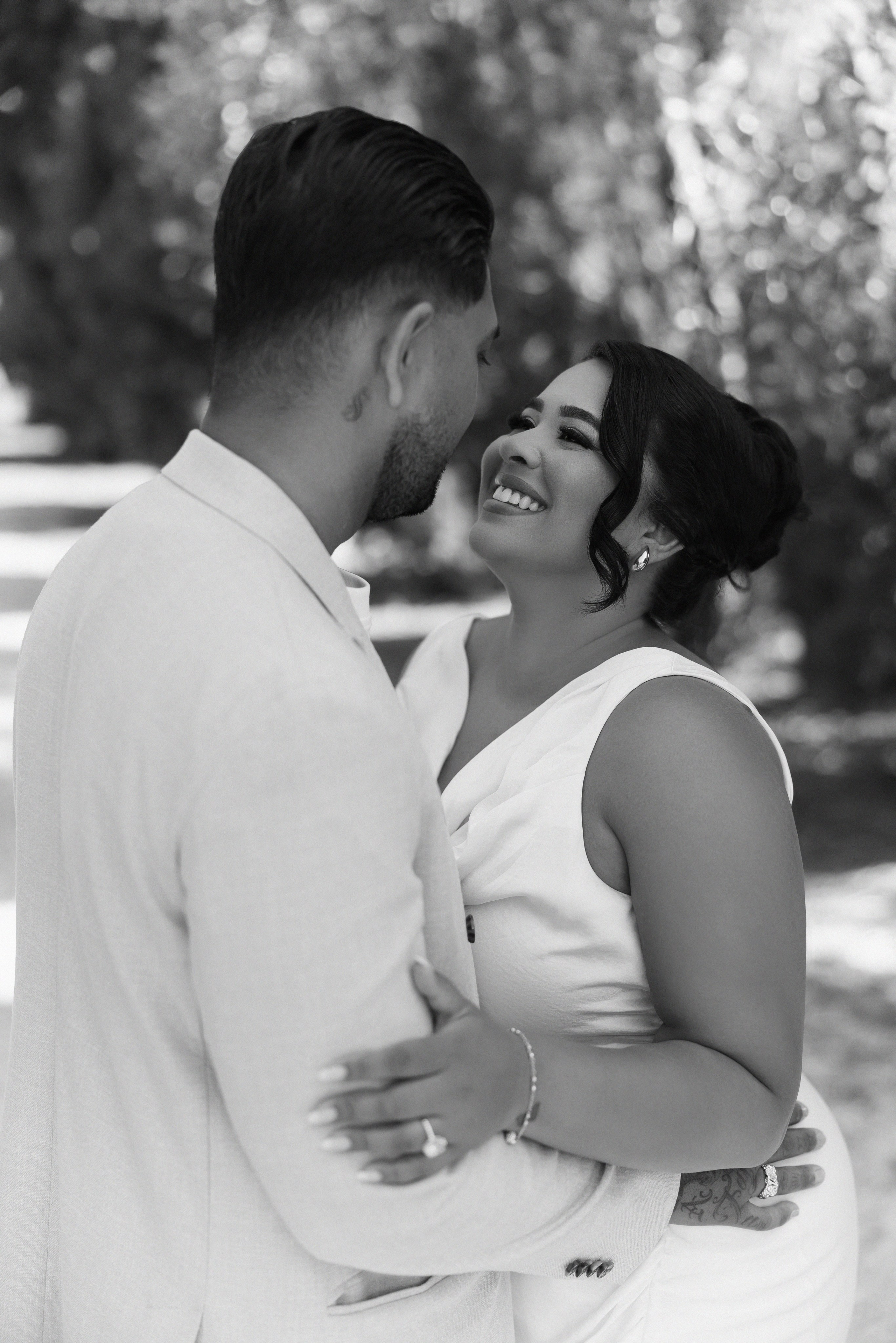 Pre-wedding in Tuscany. Wedding photographer Italy