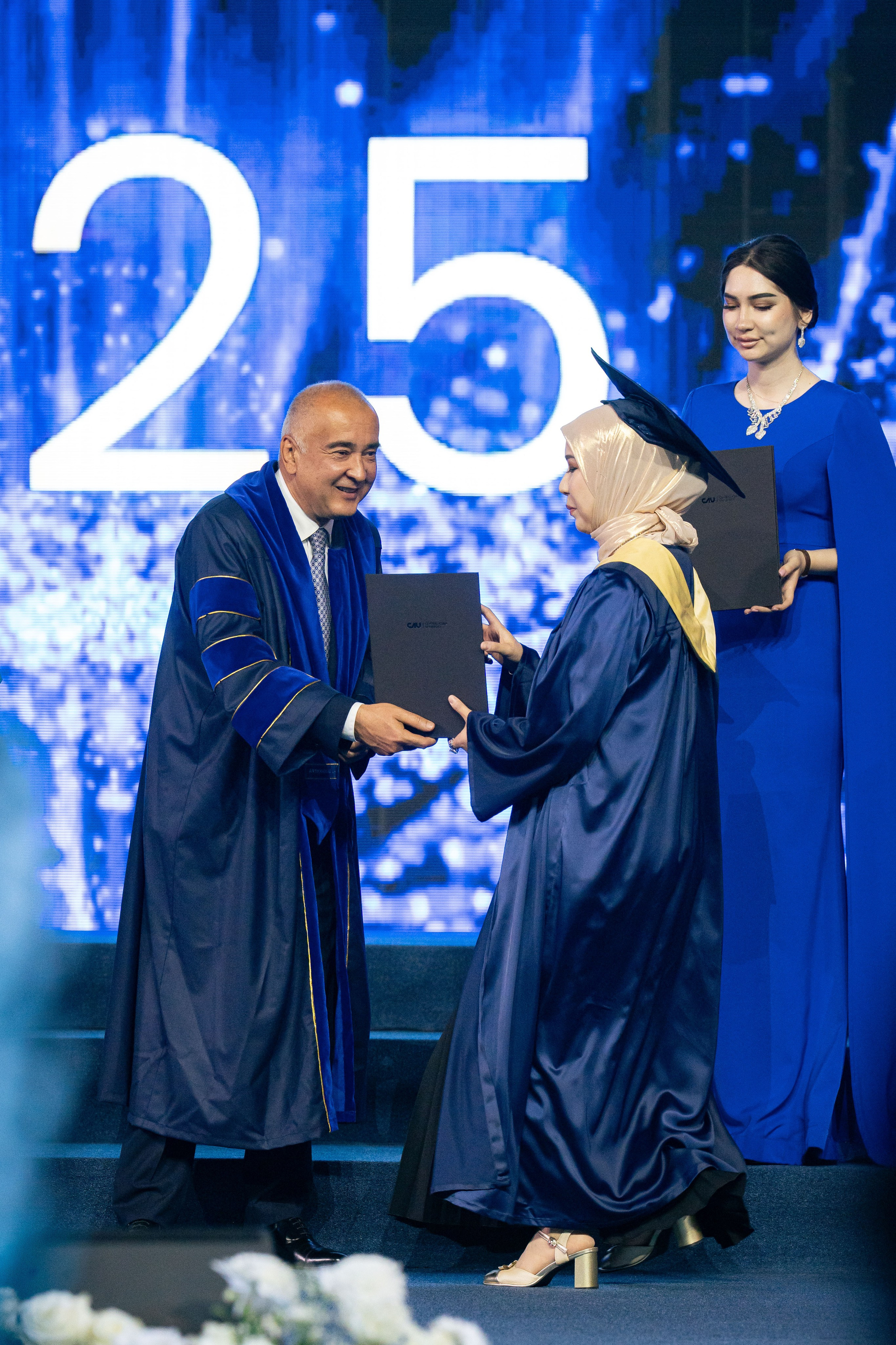 Как Central Asian University провёл одну из самых ярких выпускных церемоний. Георгий Намазов | Фотограф в Ташкенте