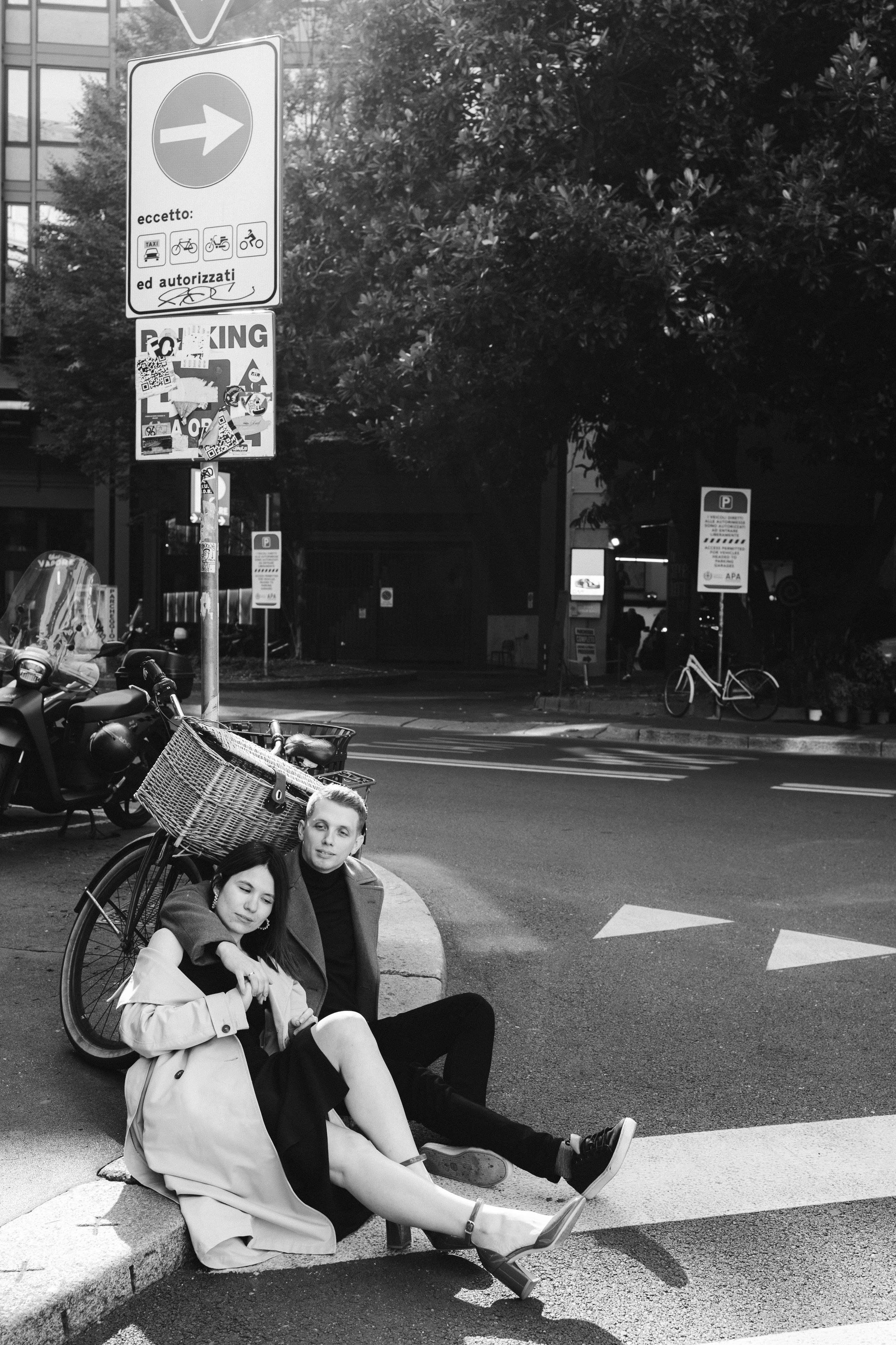 Love story session in Milan photographer Liza Bizzaro