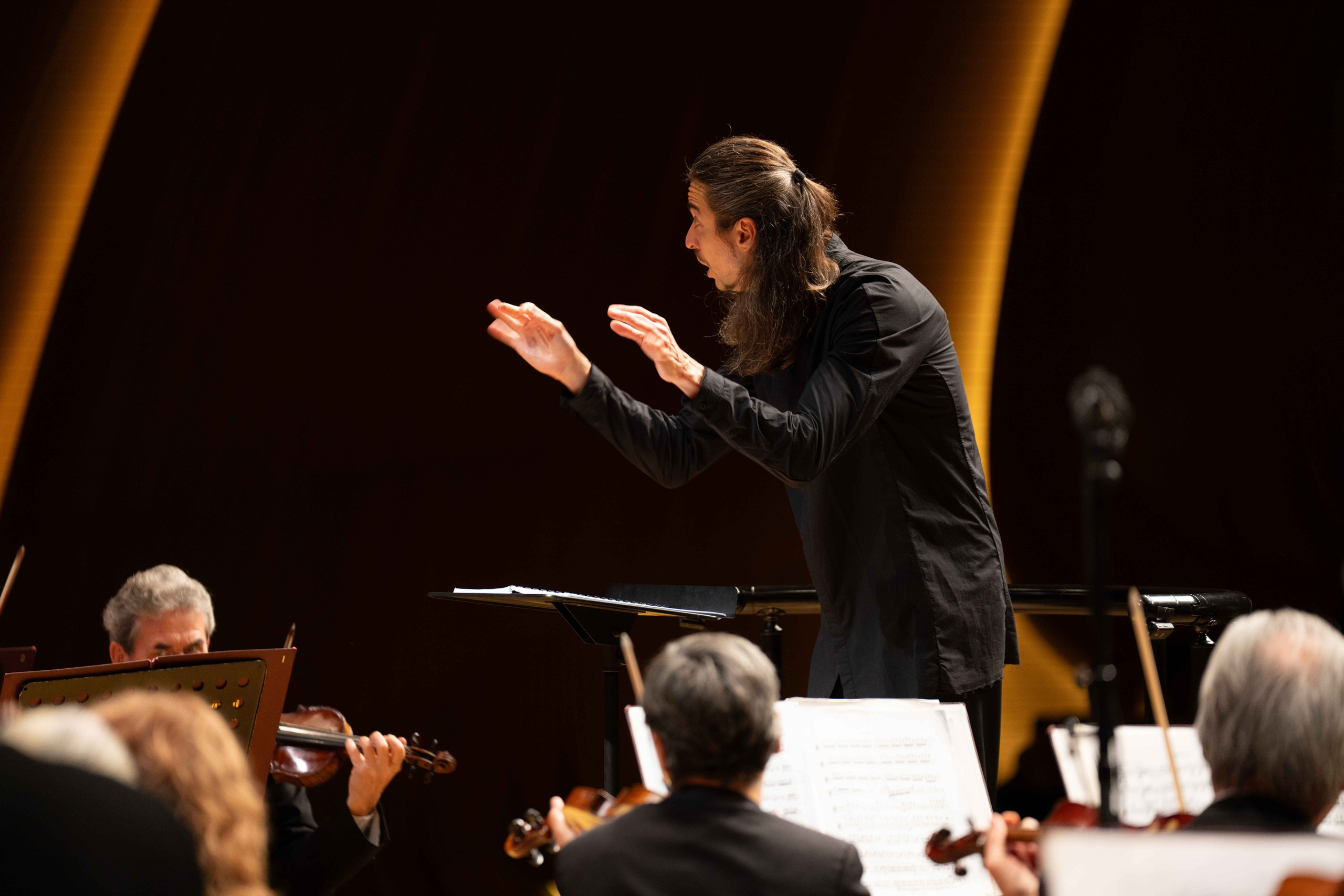 The Tchaikovsky Academic Grand Symphony Orchestra in Baku. Wedding&Event photographer Ismail Rzayev in Baku