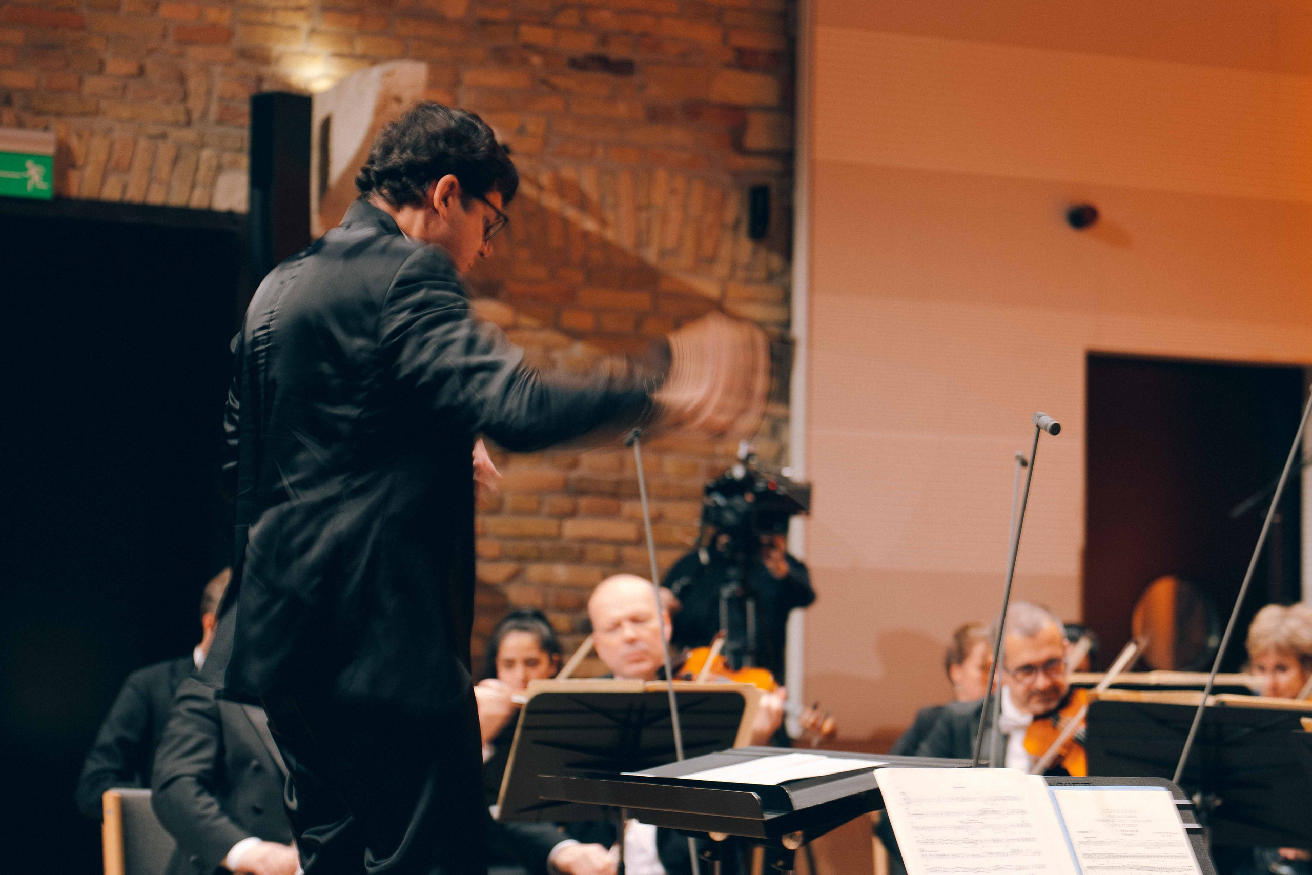 BUDAPEST MUSIC CENTER. Wedding&Event photographer Ismail Rzayev in Baku