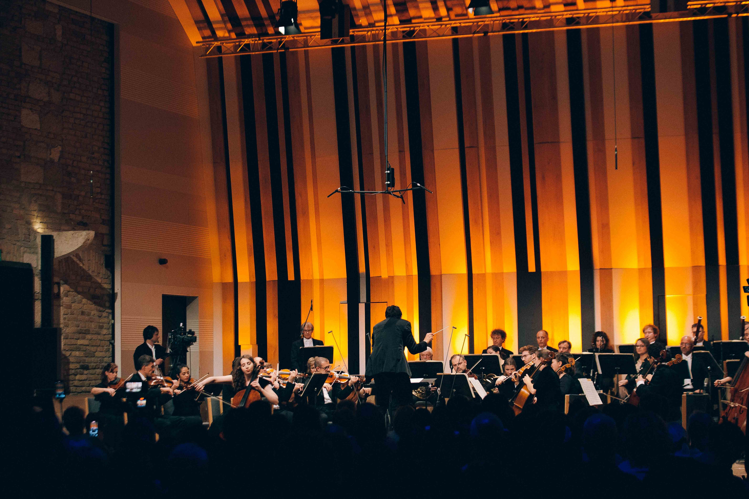 BUDAPEST MUSIC CENTER. Wedding&Event photographer Ismail Rzayev in Baku