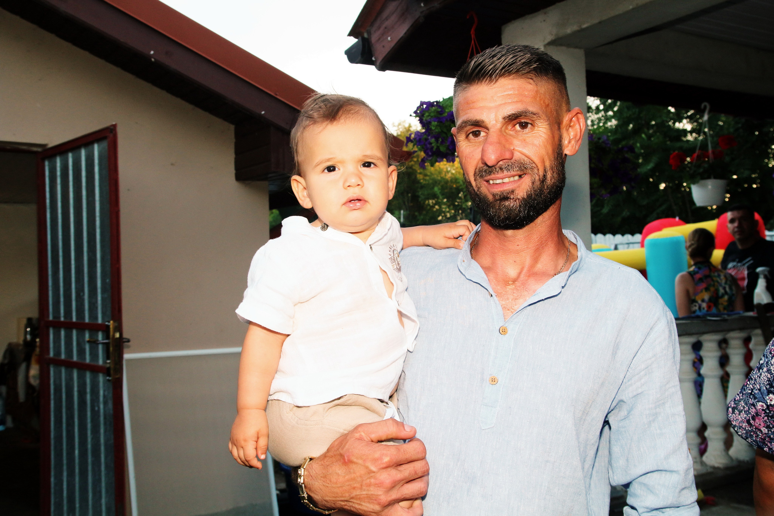 BYZO MEDIA. PETRU BYZO - family and children photographer in ROMANIA