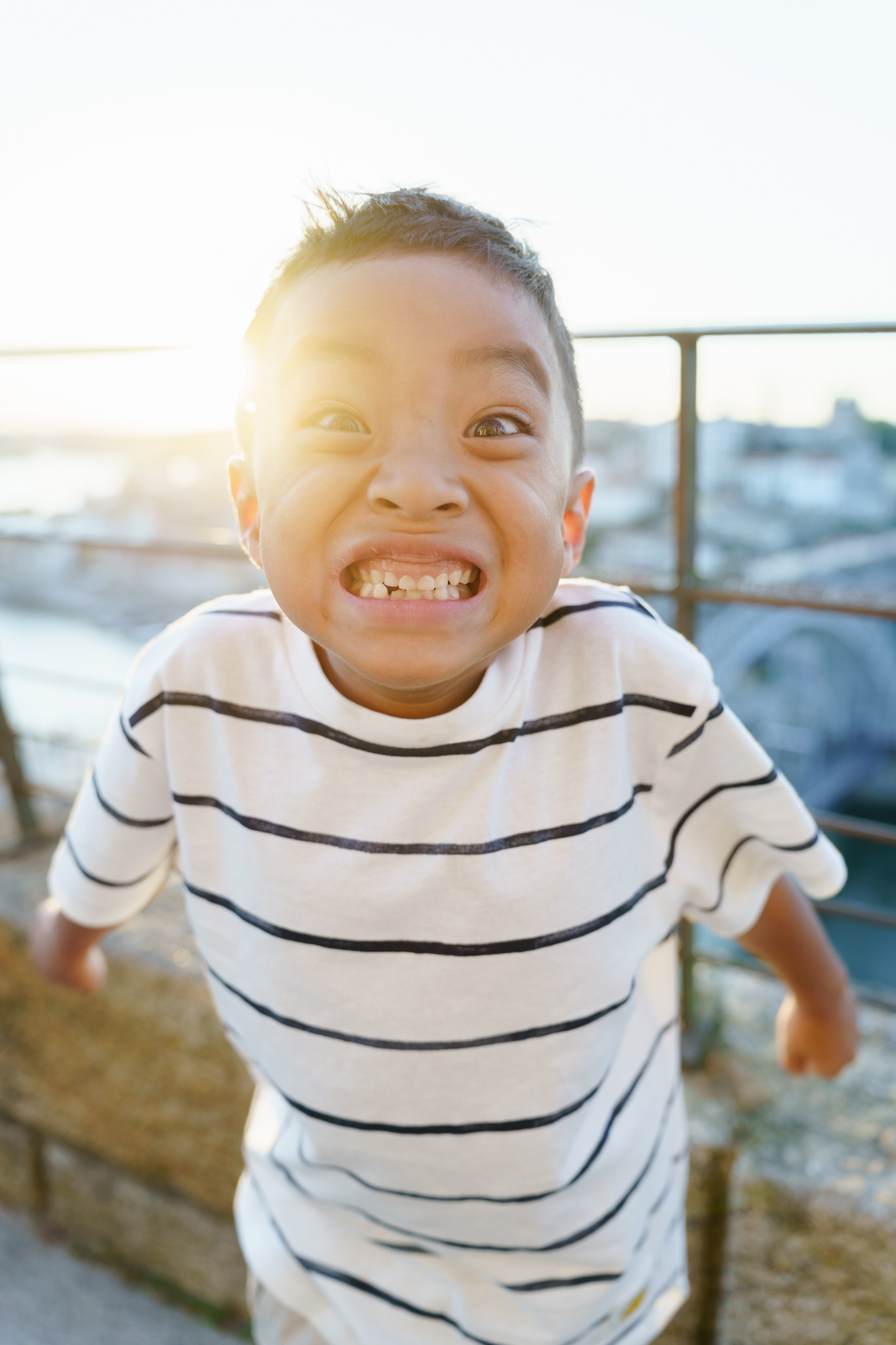Family photo shoot in Porto. Photographer in Portugal Polina Gotovaya