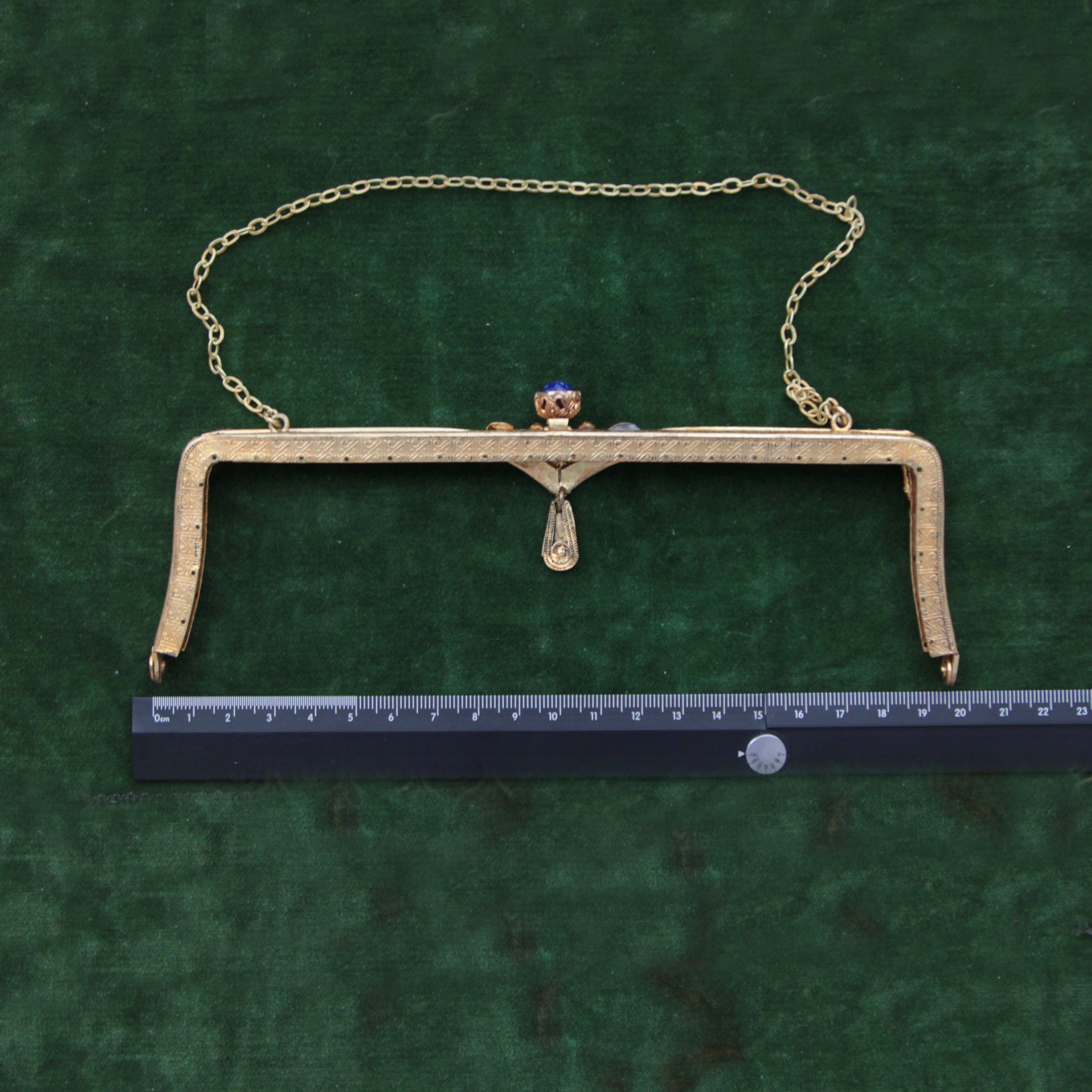 Theclaspartdeco. Современнные и актикварные украшения в Барселоне, Москве и Санкт-Петербурге